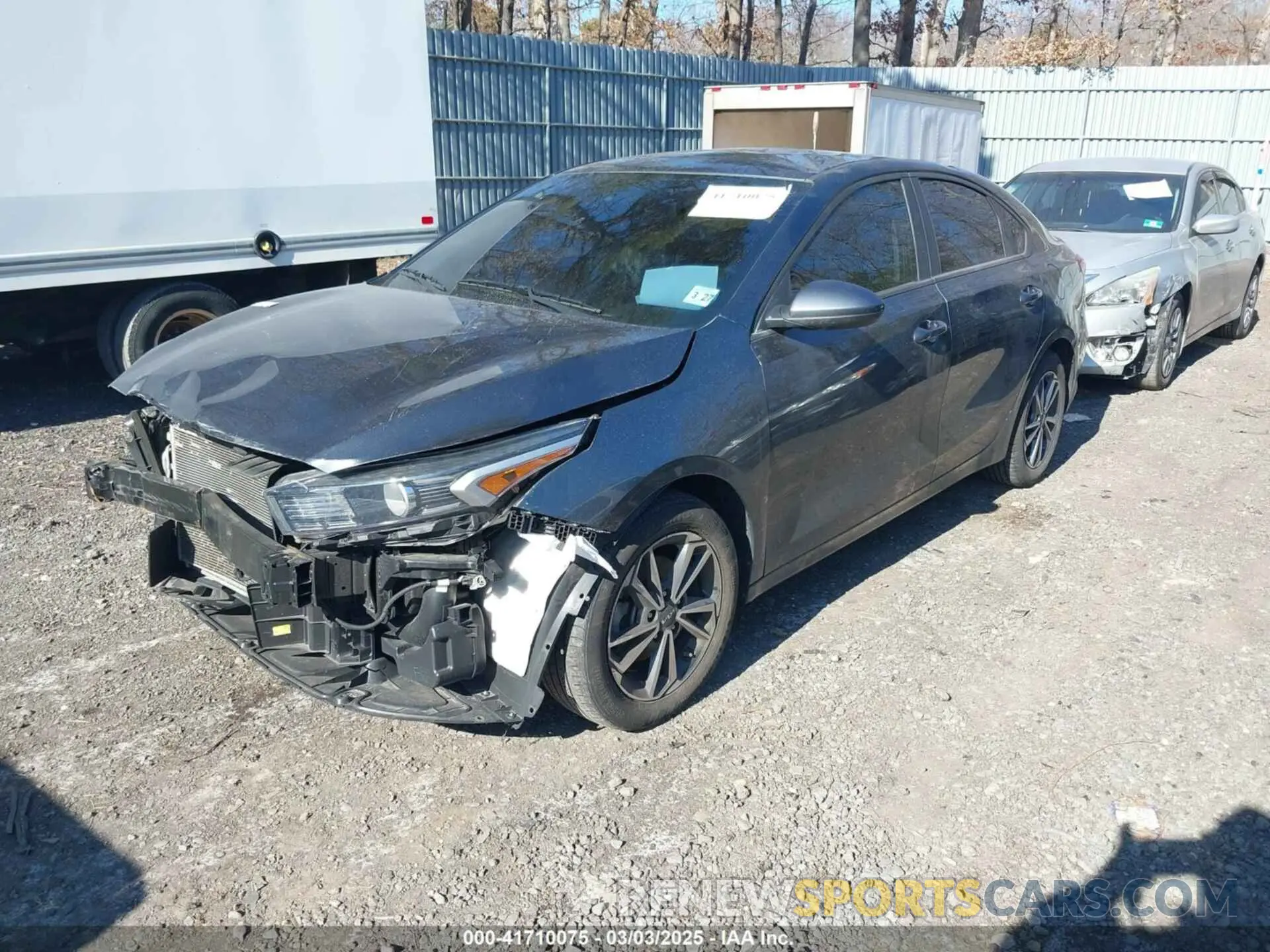 2 fotografías del automóvil dañado 3KPF24AD8NE464455 KIA FORTE 2022