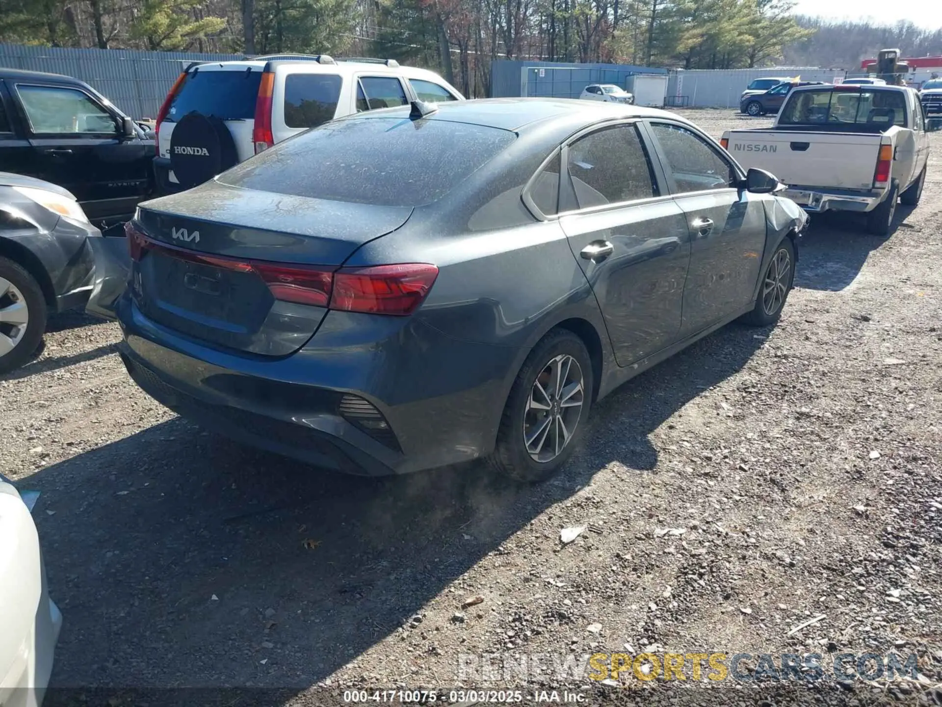 4 fotografías del automóvil dañado 3KPF24AD8NE464455 KIA FORTE 2022