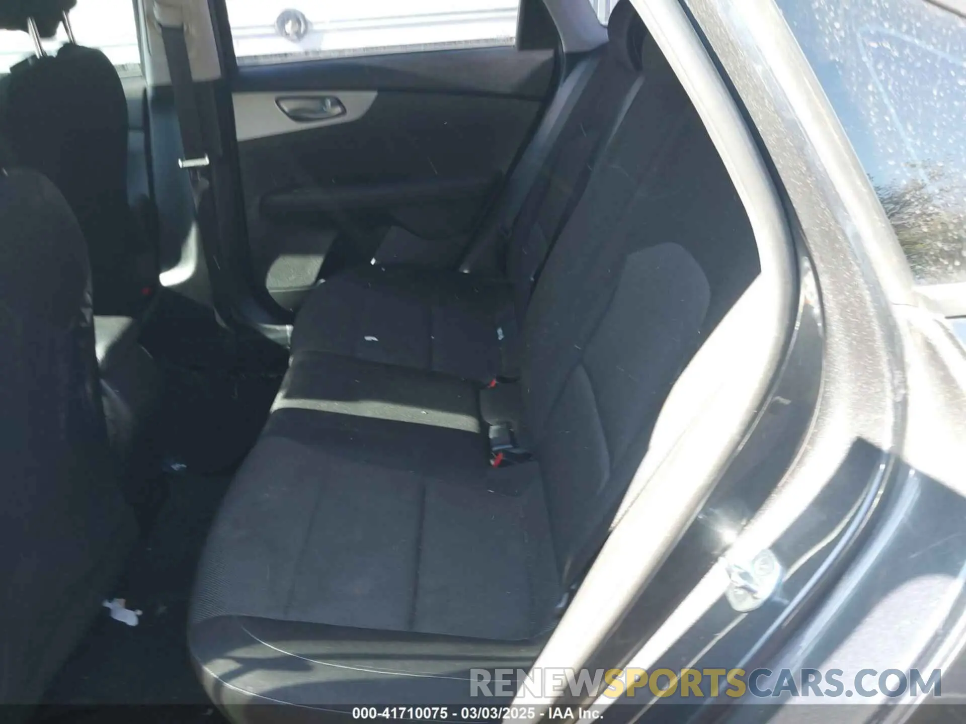 8 fotografías del automóvil dañado 3KPF24AD8NE464455 KIA FORTE 2022