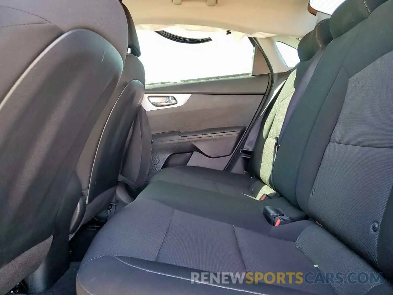 10 fotografías del automóvil dañado 3KPF24AD9NE463749 KIA FORTE 2022