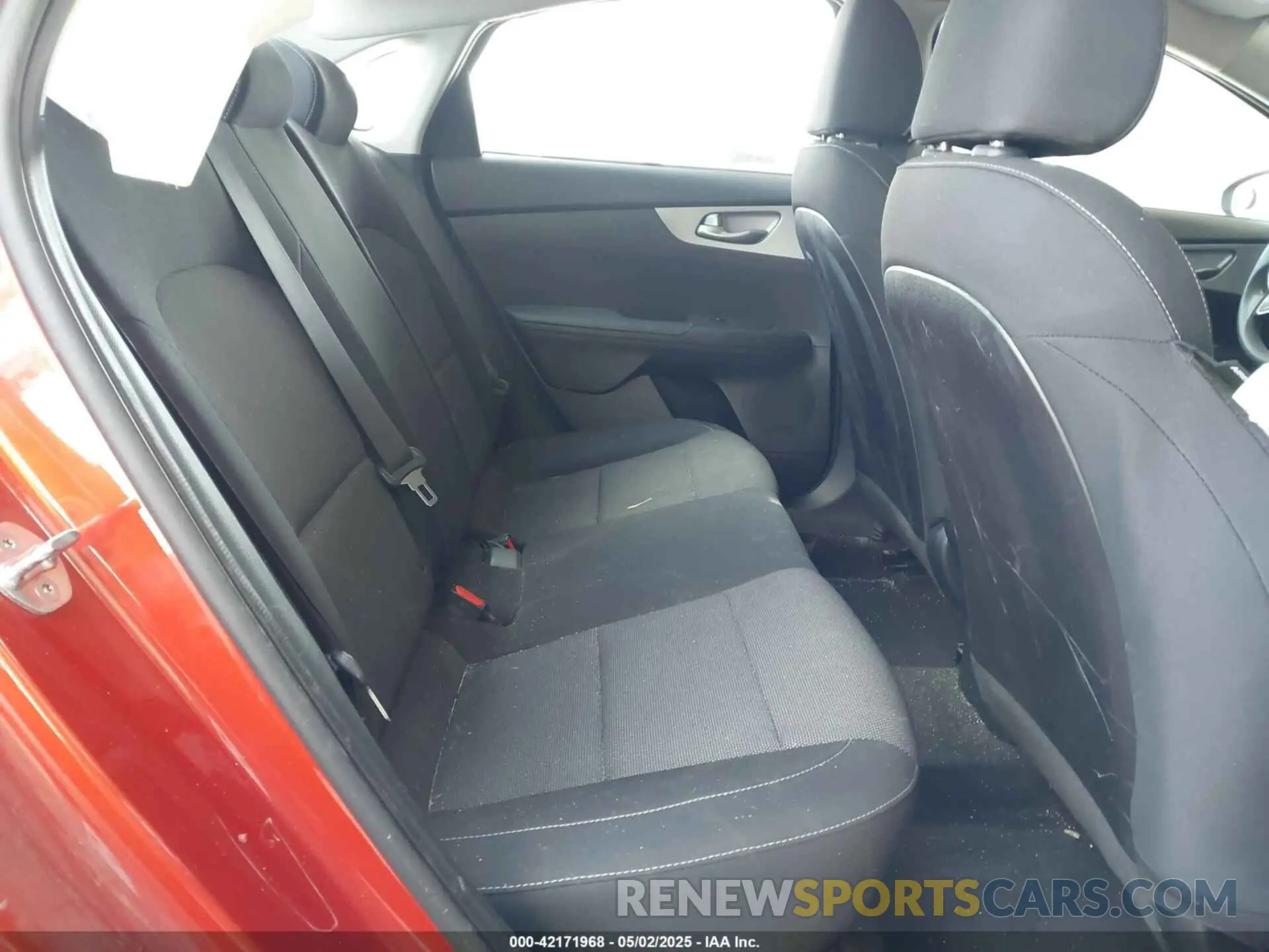 8 fotografías del automóvil dañado 3KPF24ADXNE419260 KIA FORTE 2022