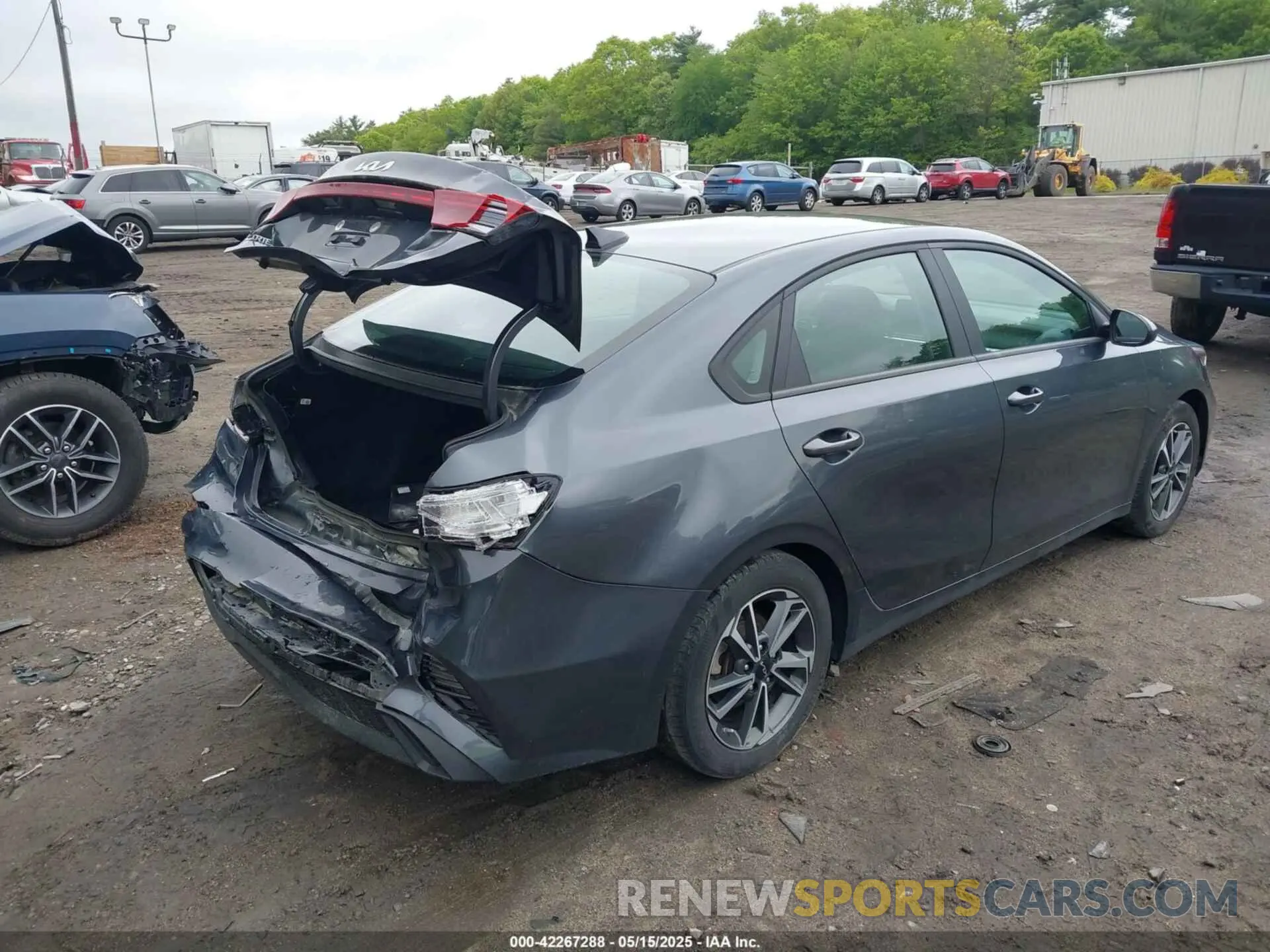 4 fotografías del automóvil dañado 3KPF24ADXNE448824 KIA FORTE 2022