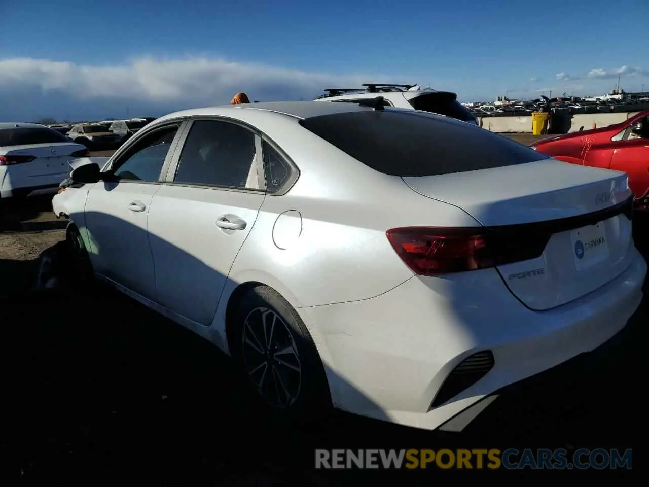 2 fotografías del automóvil dañado 3KPF24ADXNE462528 KIA FORTE 2022