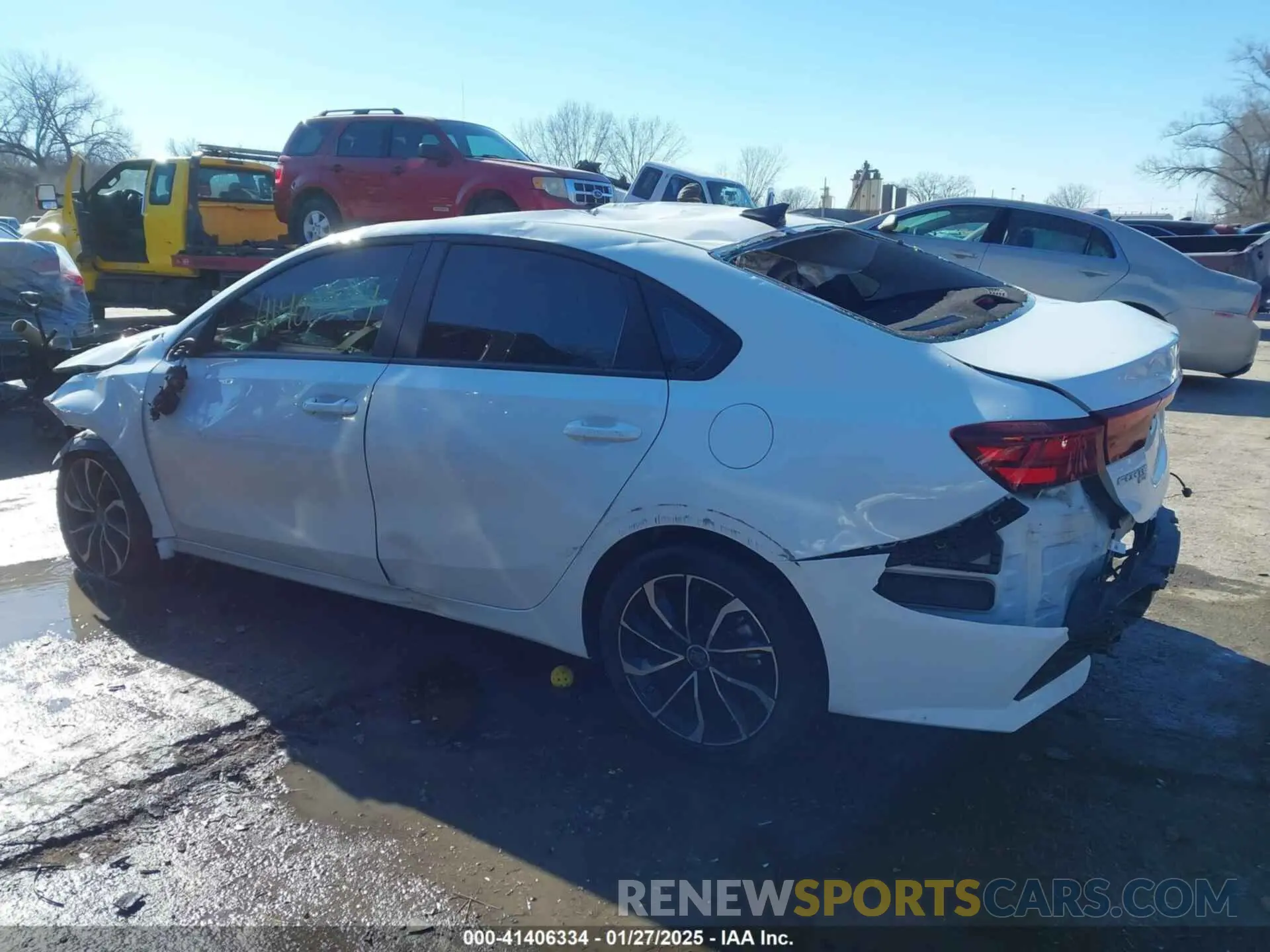 14 fotografías del automóvil dañado 3KPF24ADXNE474680 KIA FORTE 2022