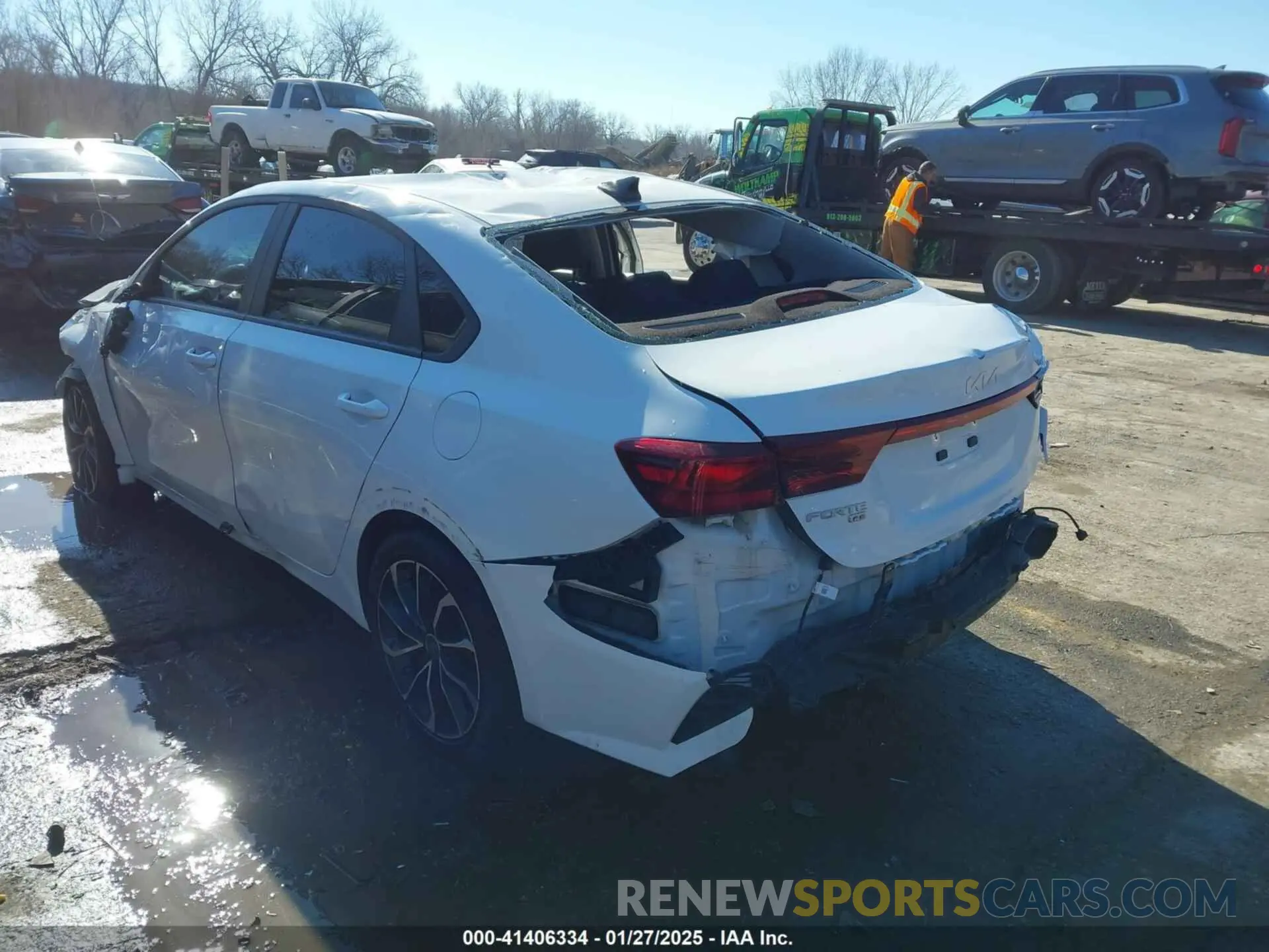 17 fotografías del automóvil dañado 3KPF24ADXNE474680 KIA FORTE 2022