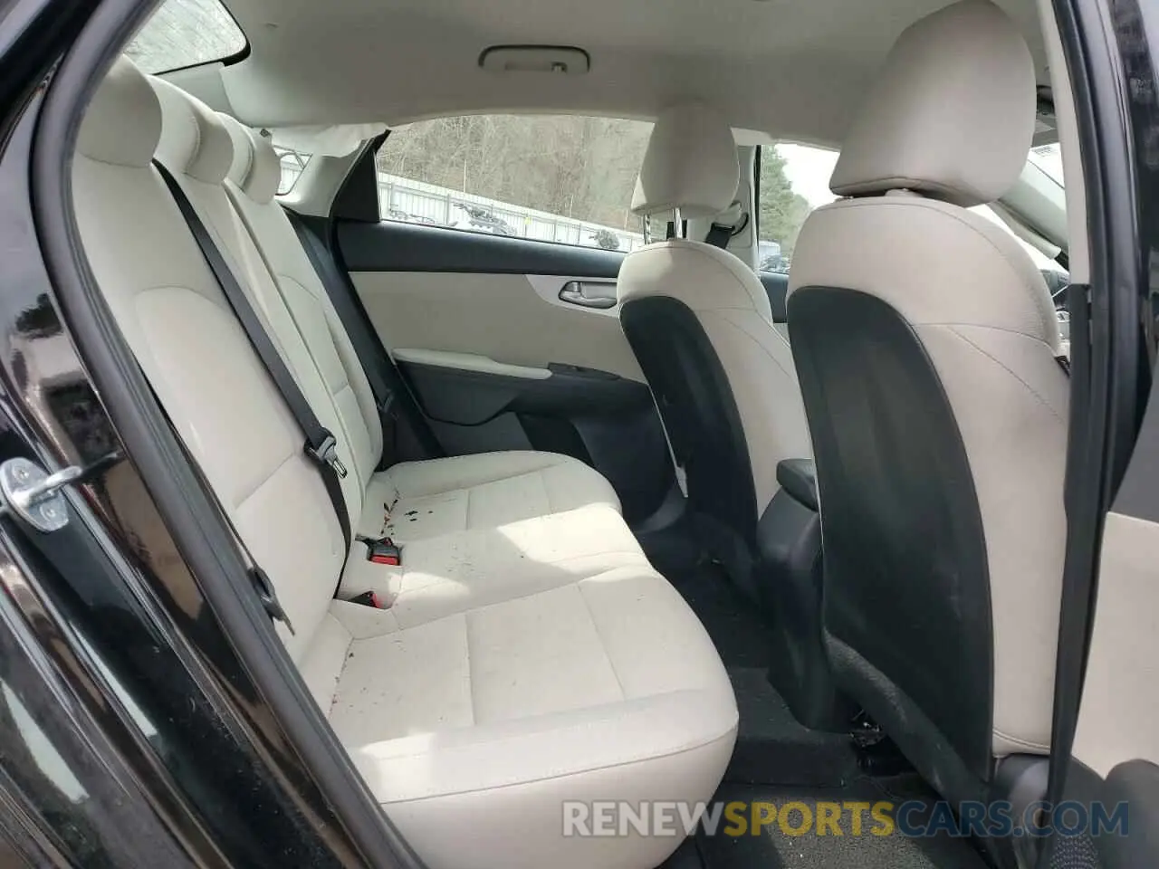 11 fotografías del automóvil dañado 3KPF24ADXNE493746 KIA FORTE 2022
