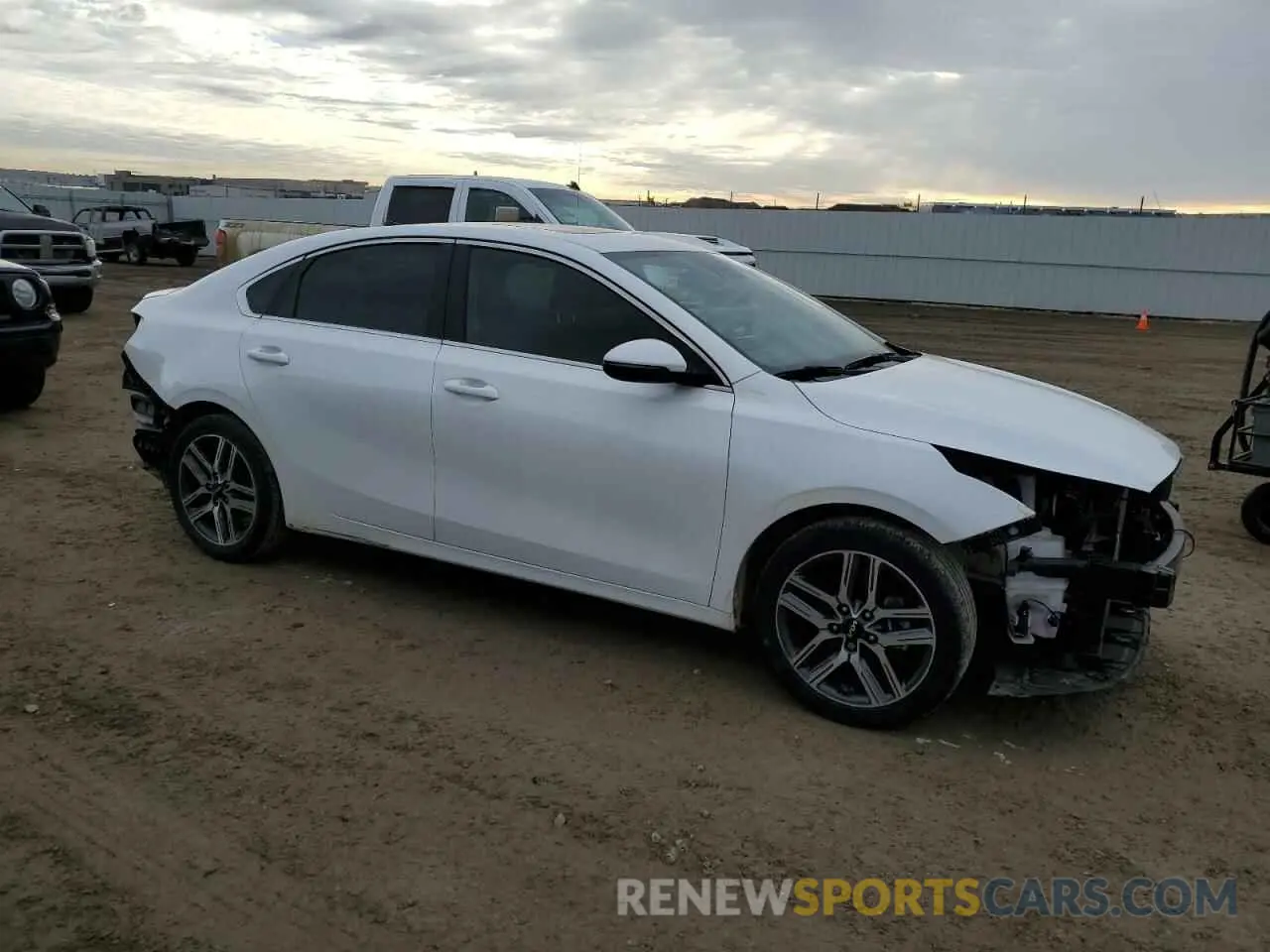4 fotografías del automóvil dañado 3KPF34AD6NE436585 KIA FORTE 2022