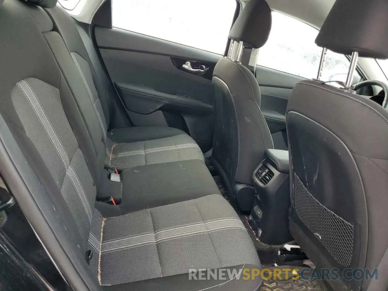 10 fotografías del automóvil dañado 3KPF34AD9NE531867 KIA FORTE 2022