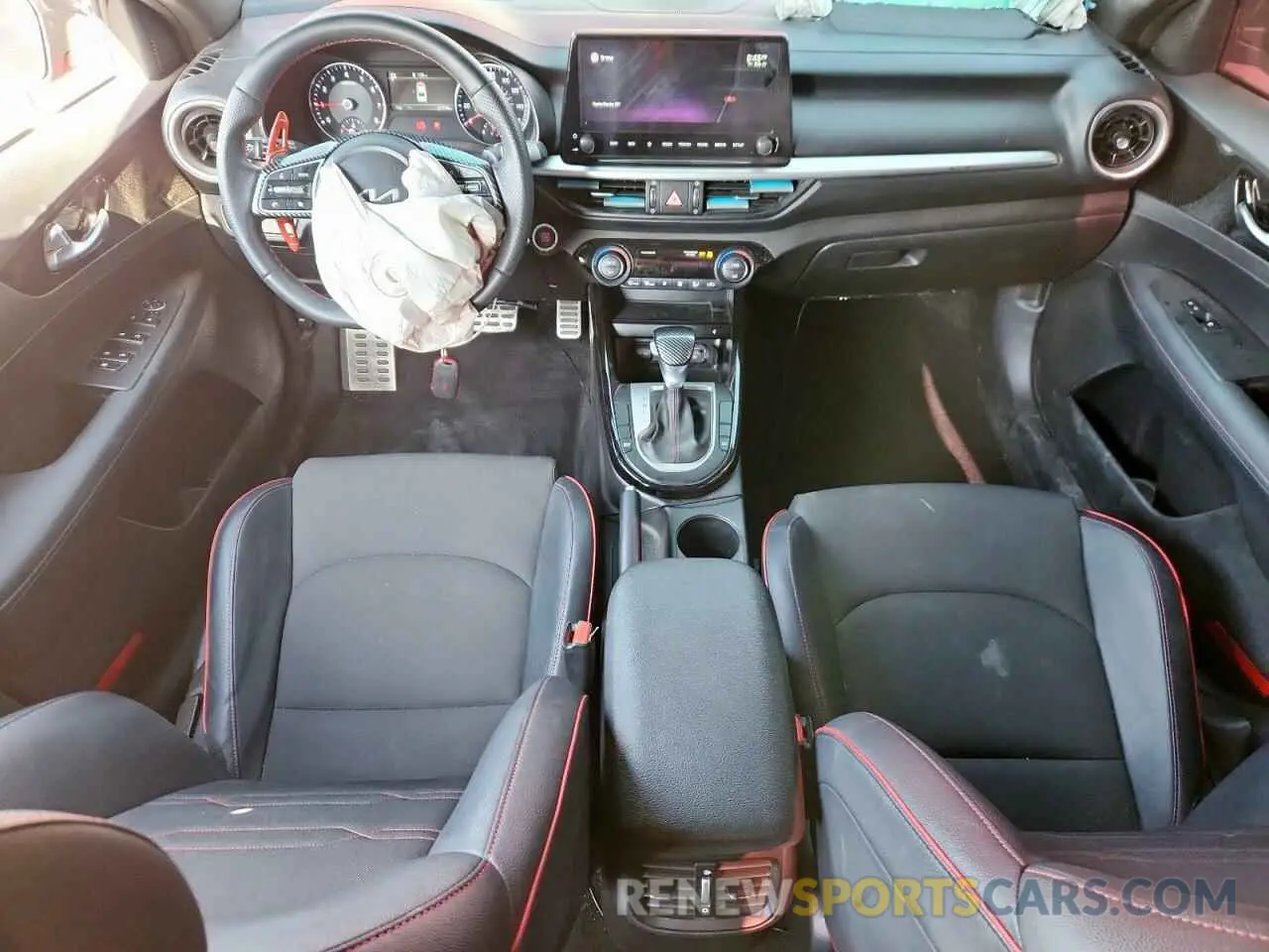 8 fotografías del automóvil dañado 3KPF44AC1NE477209 KIA FORTE 2022