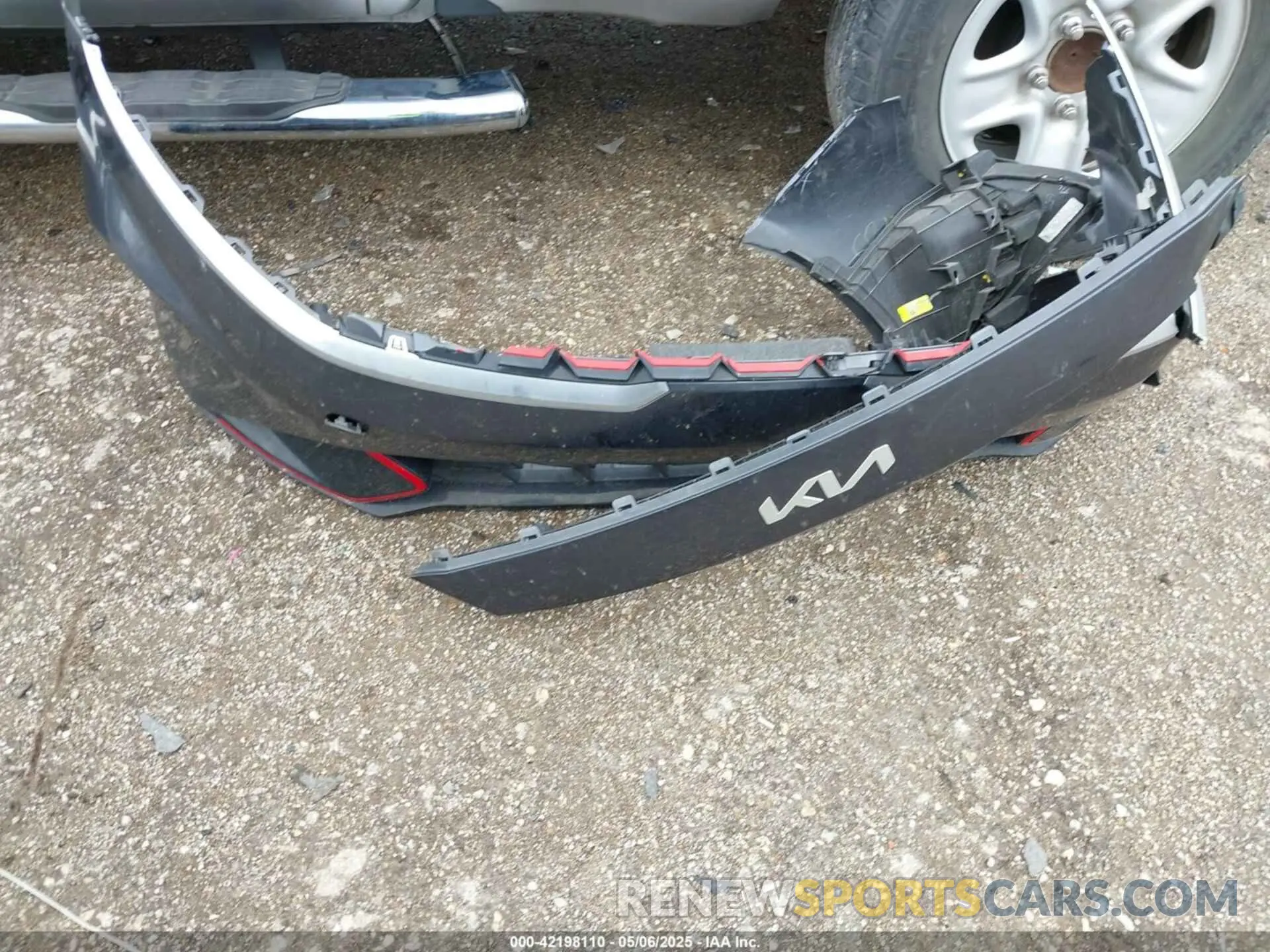 12 fotografías del automóvil dañado 3KPF44AC3NE486011 KIA FORTE 2022