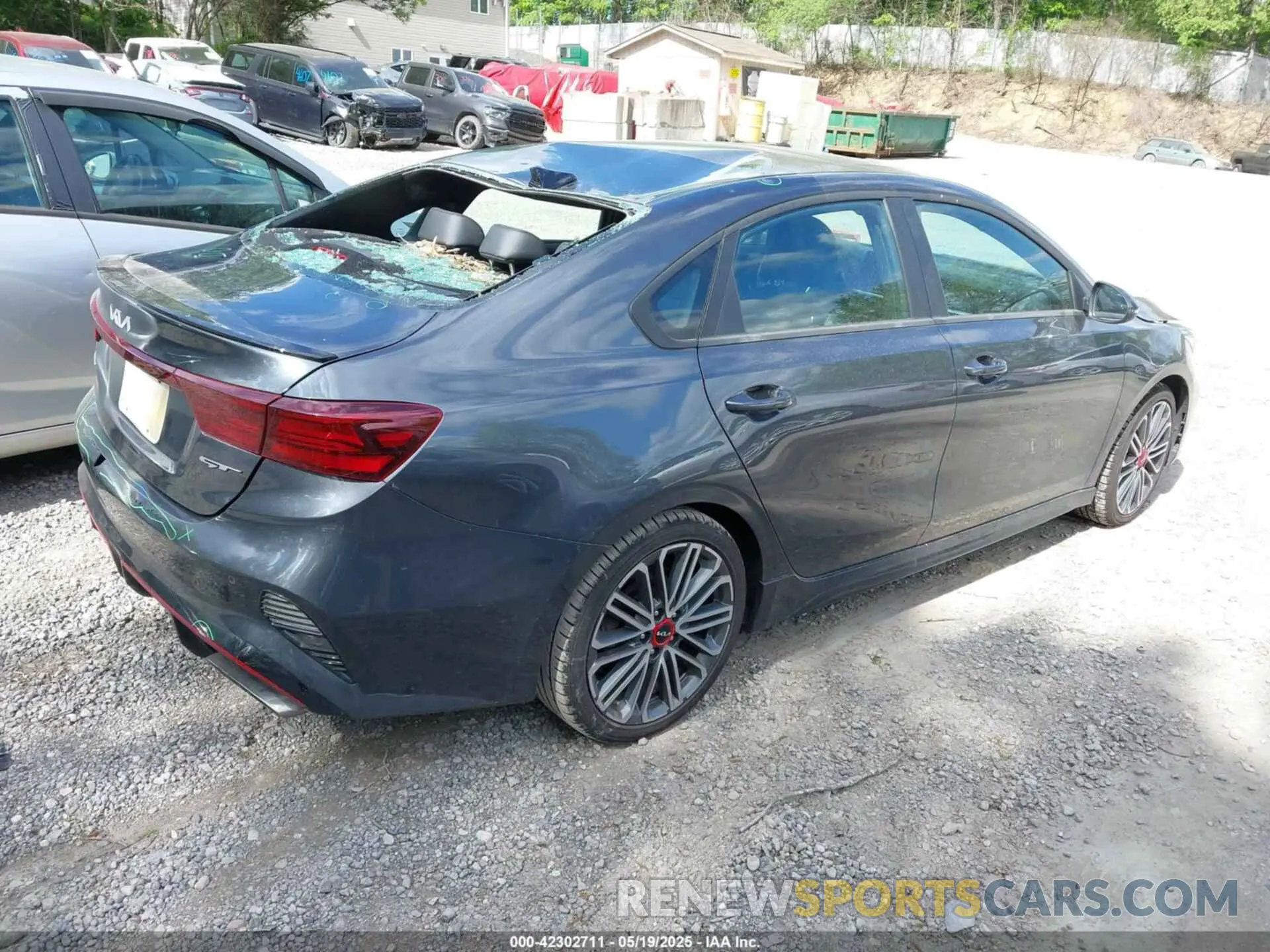 4 fotografías del automóvil dañado 3KPF44AC3NE492665 KIA FORTE 2022