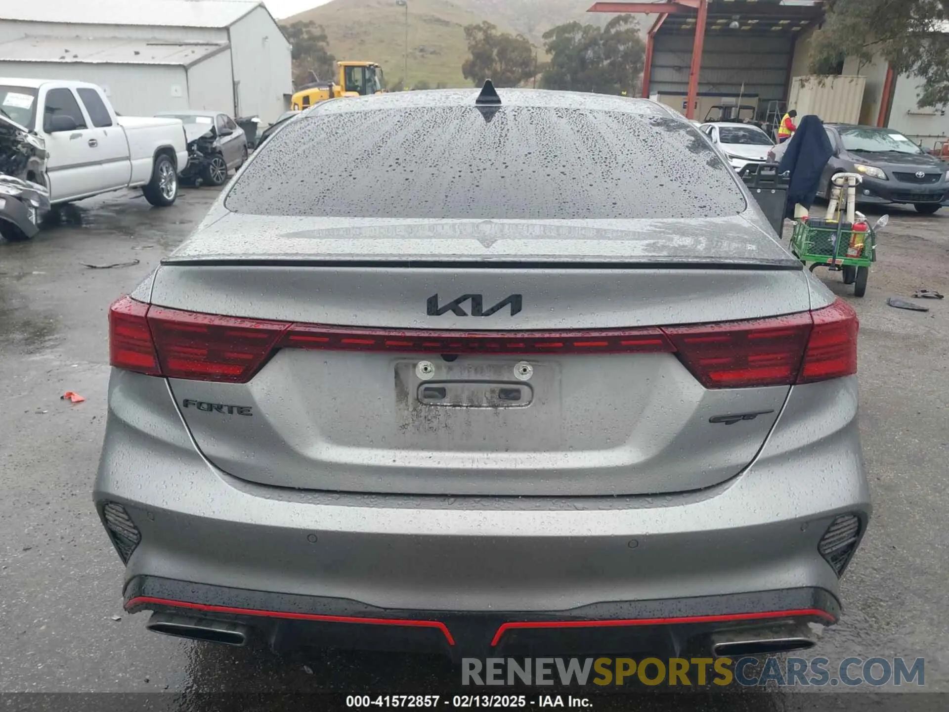 16 fotografías del automóvil dañado 3KPF44AC5NE461384 KIA FORTE 2022