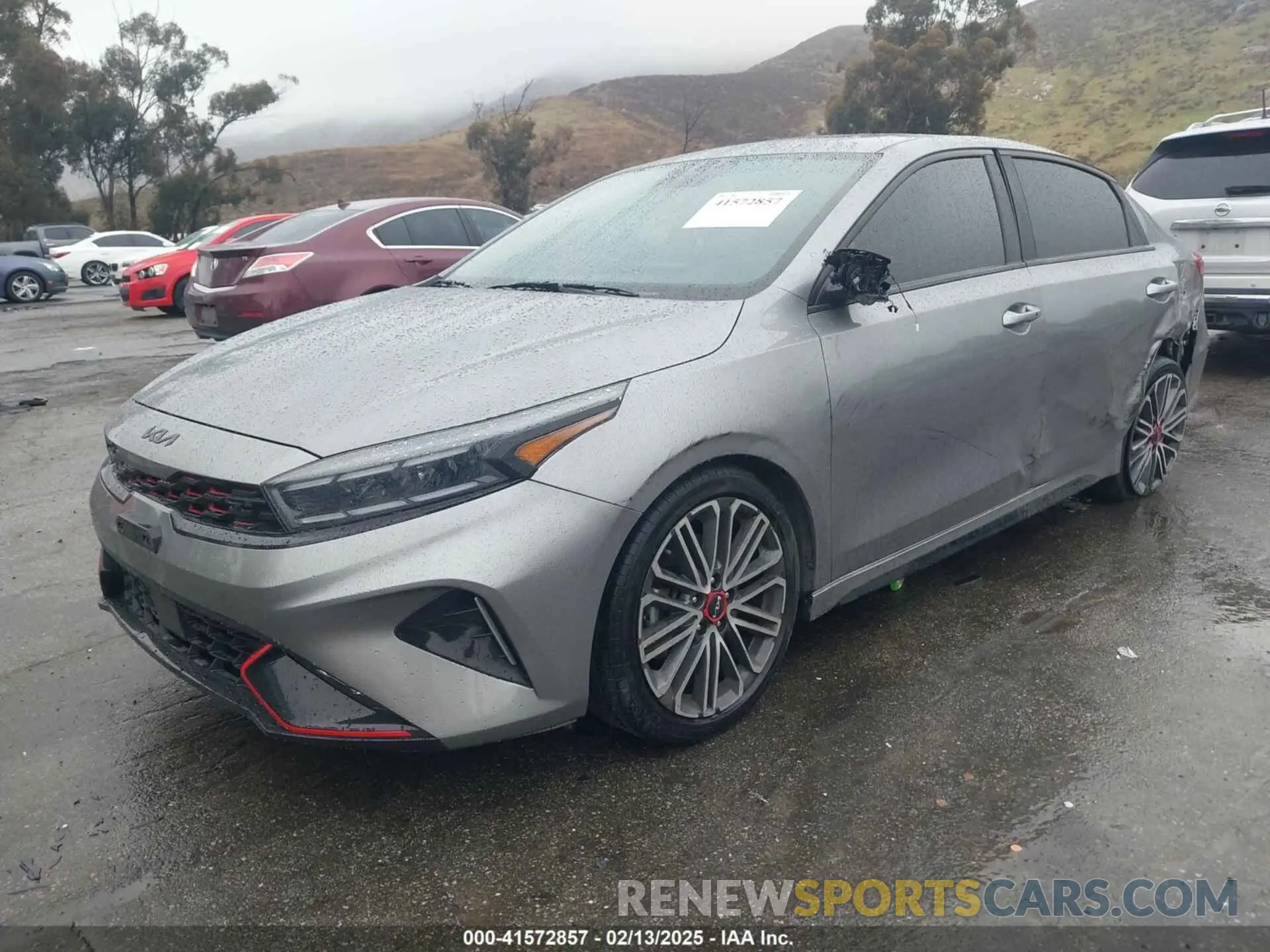 2 fotografías del automóvil dañado 3KPF44AC5NE461384 KIA FORTE 2022