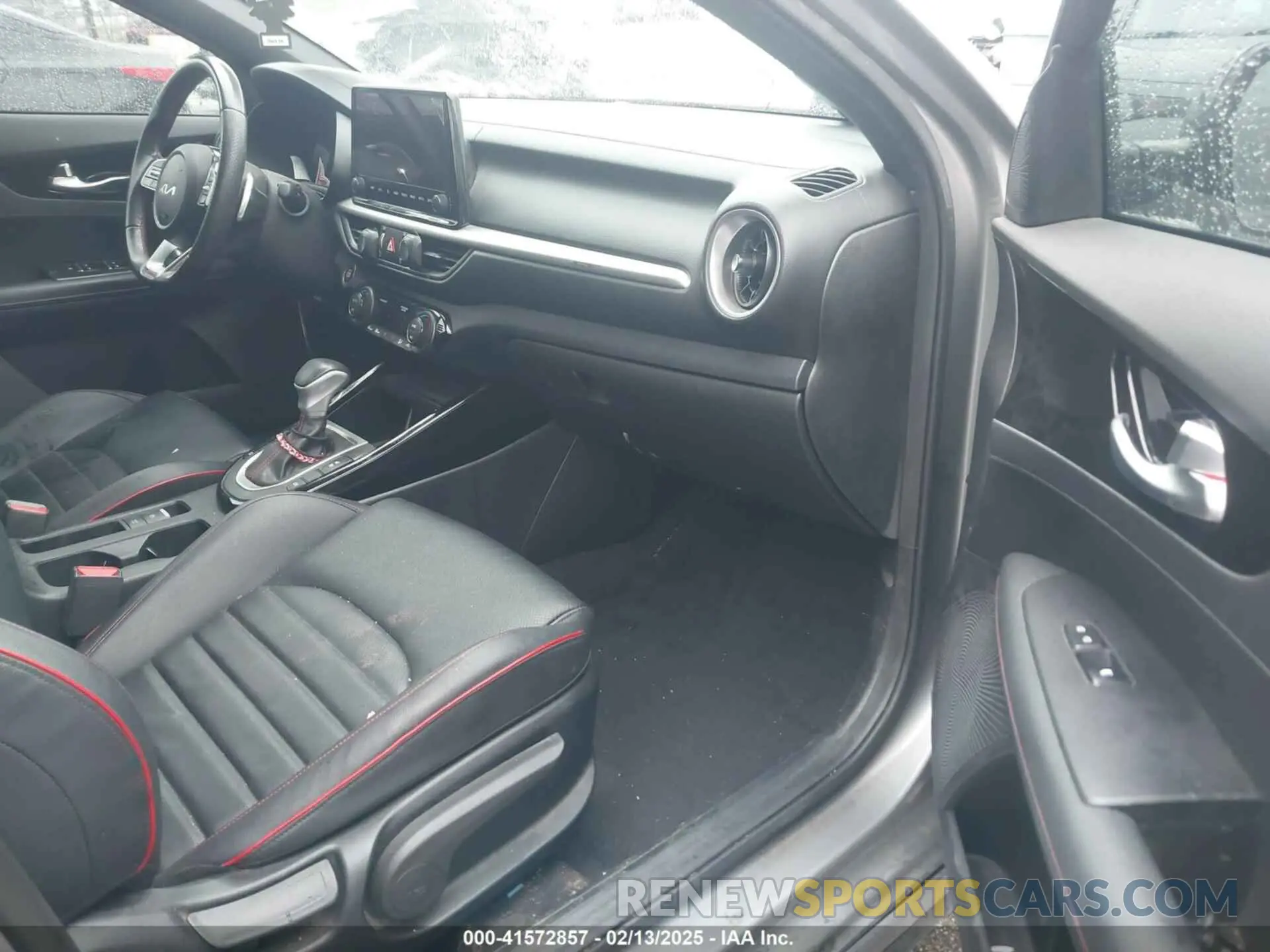 5 fotografías del automóvil dañado 3KPF44AC5NE461384 KIA FORTE 2022