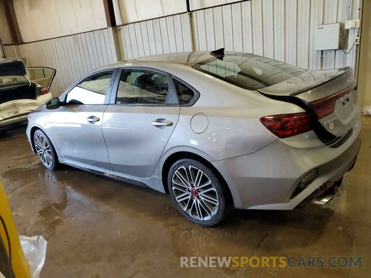 2 fotografías del automóvil dañado 3KPF44AC7NE474024 KIA FORTE 2022