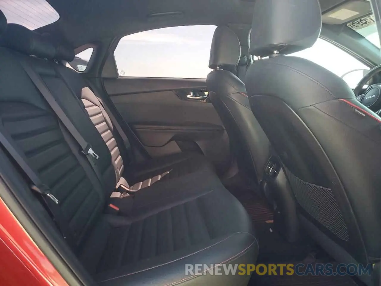 10 fotografías del automóvil dañado 3KPF44AC9NE433863 KIA FORTE 2022