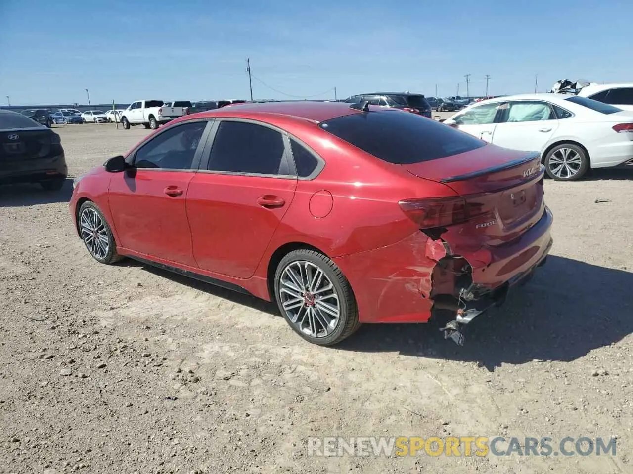 2 fotografías del automóvil dañado 3KPF44AC9NE433863 KIA FORTE 2022