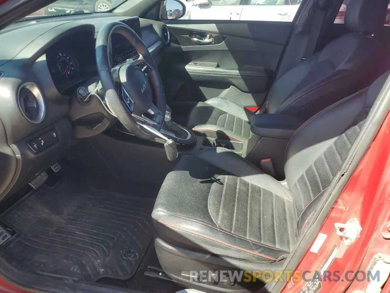 7 fotografías del automóvil dañado 3KPF44AC9NE433863 KIA FORTE 2022