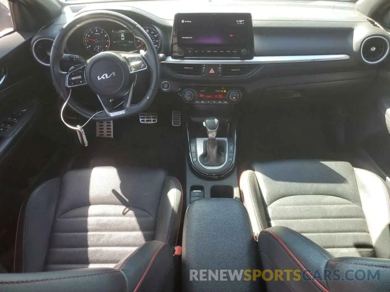 8 fotografías del automóvil dañado 3KPF44AC9NE433863 KIA FORTE 2022