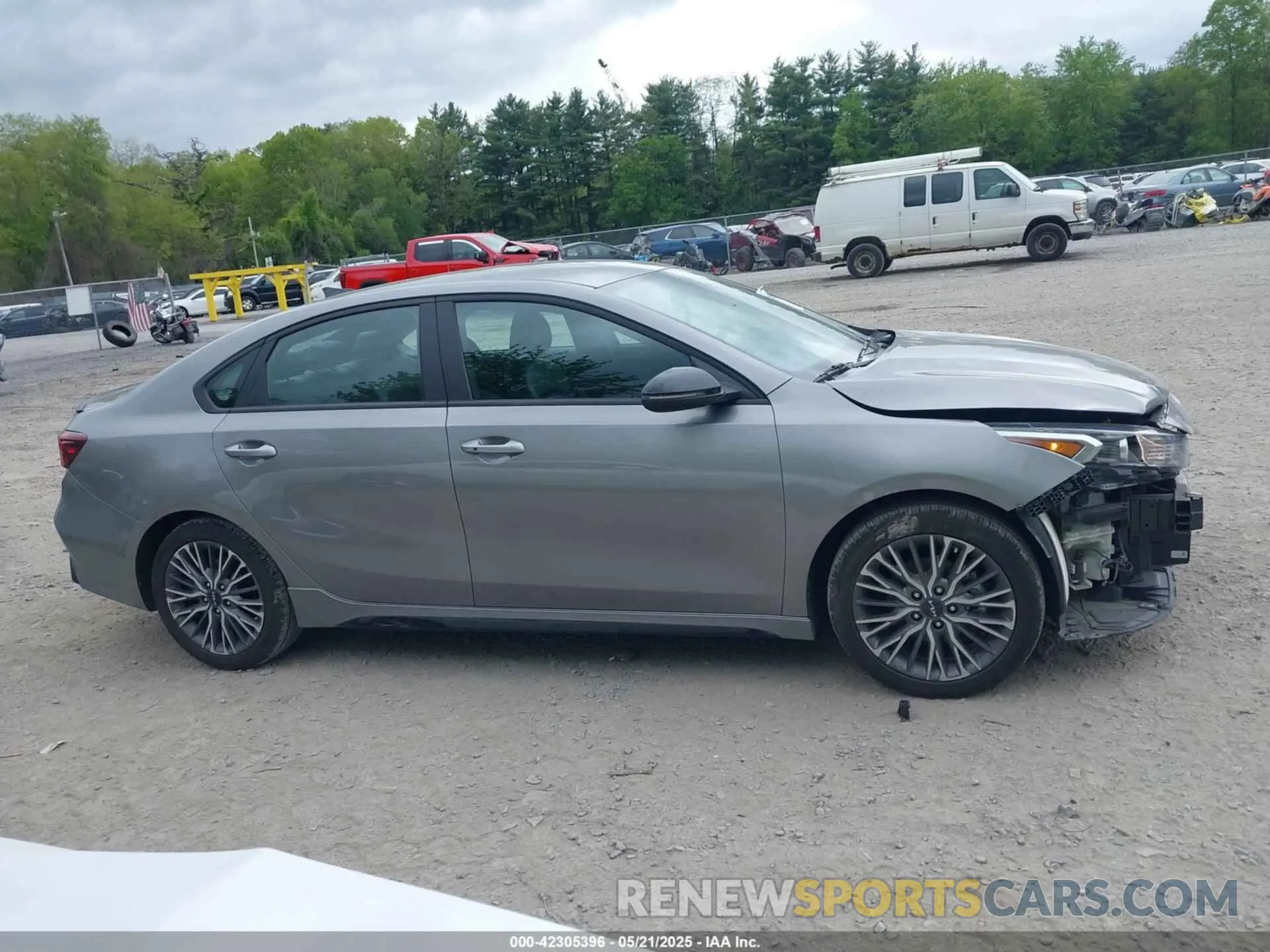 14 fotografías del automóvil dañado 3KPF54AD0NE486182 KIA FORTE 2022