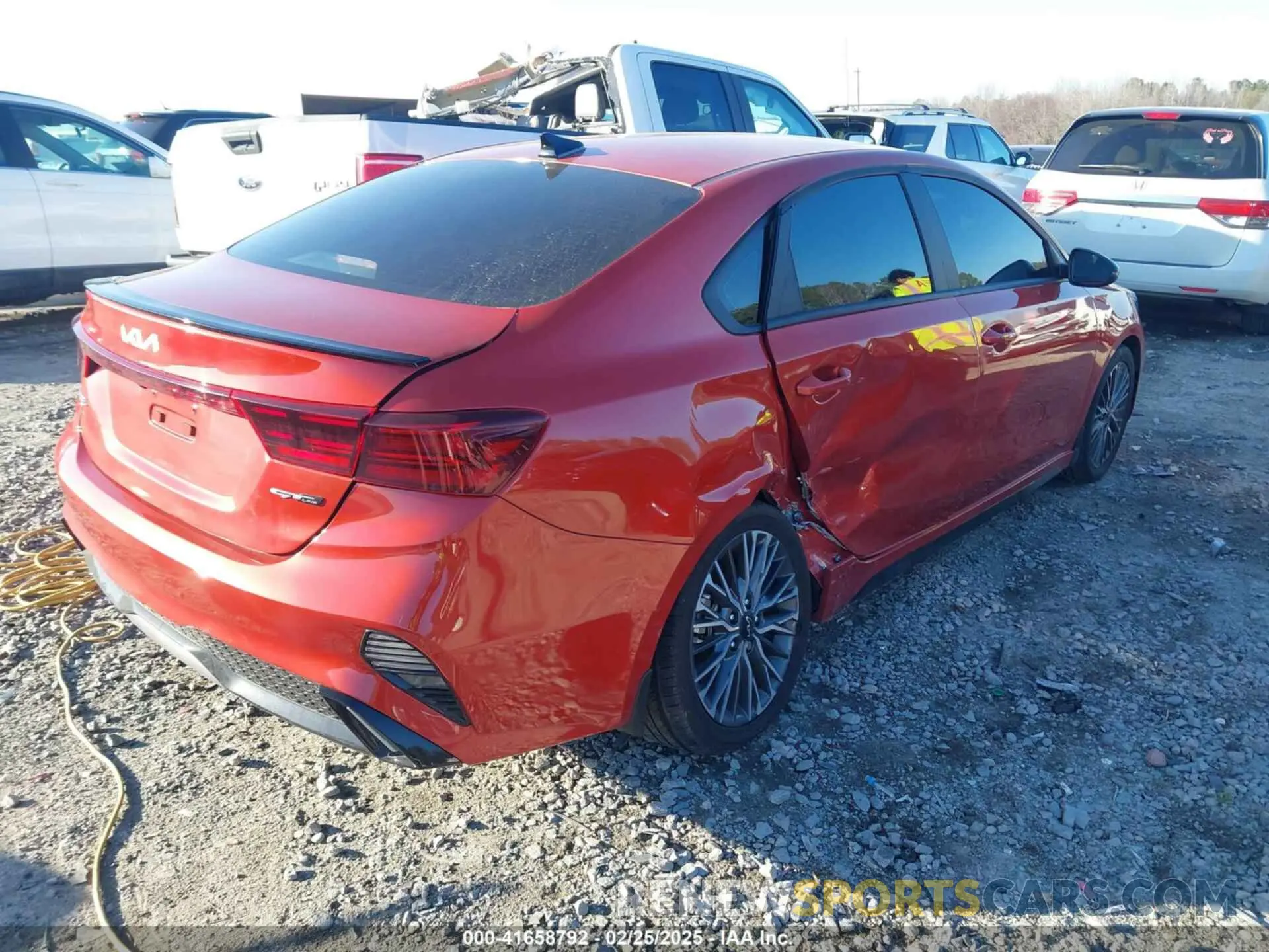 4 fotografías del automóvil dañado 3KPF54AD0NE500887 KIA FORTE 2022