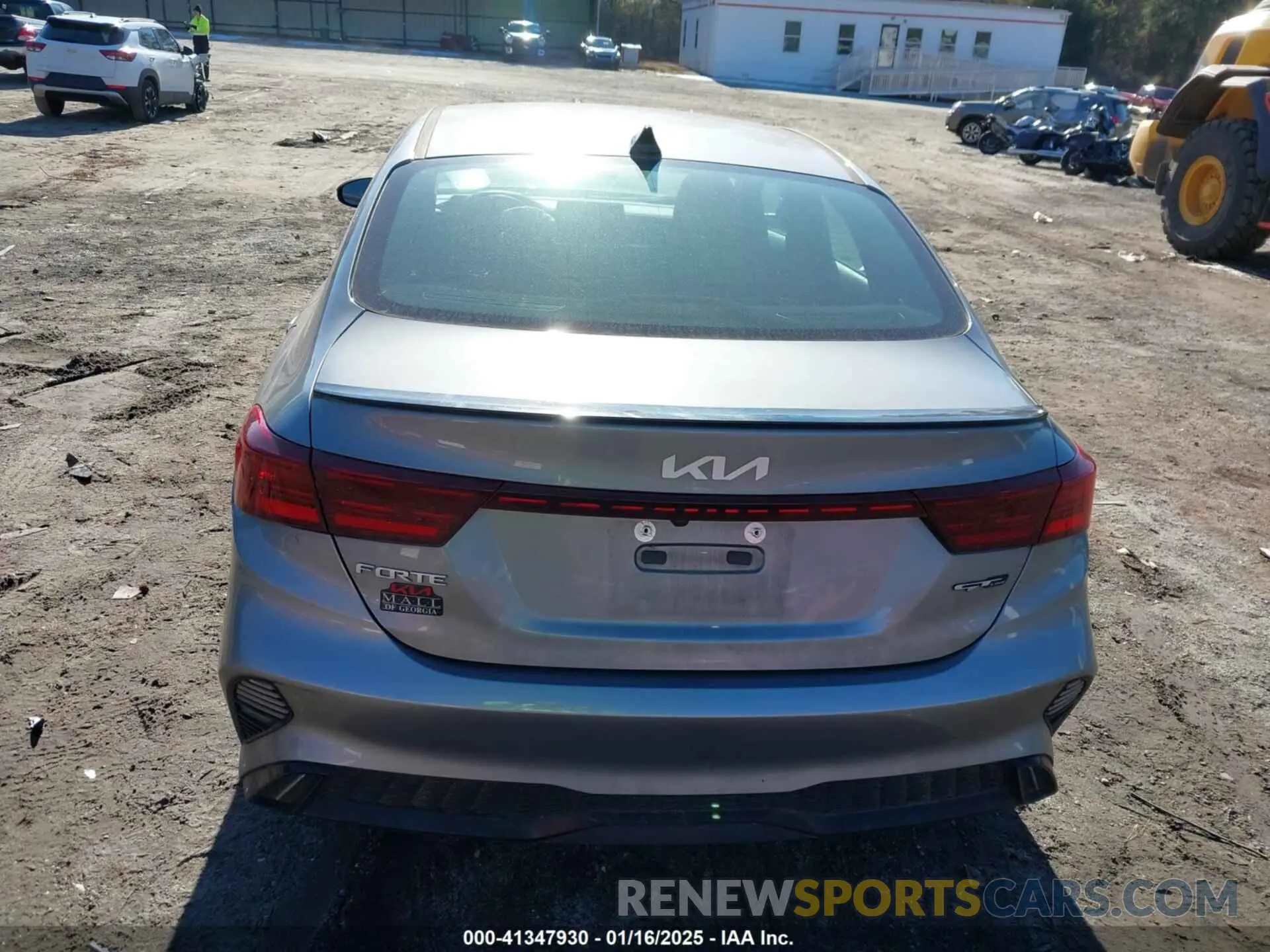 17 fotografías del automóvil dañado 3KPF54AD3NE489352 KIA FORTE 2022