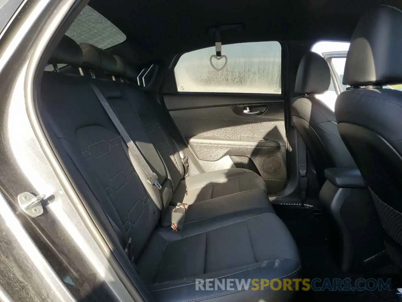 10 fotografías del automóvil dañado 3KPF54AD4NE478778 KIA FORTE 2022