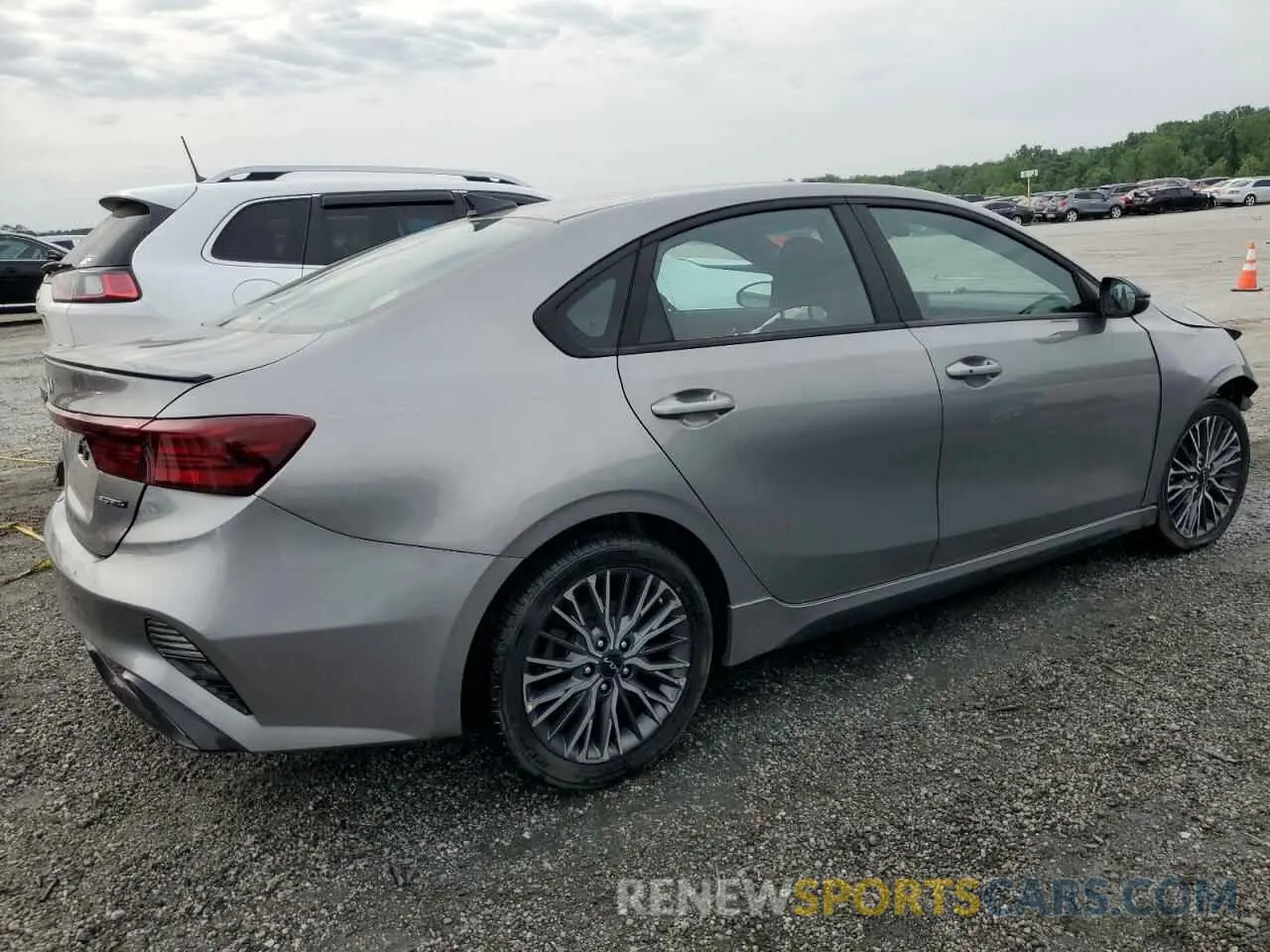 3 fotografías del automóvil dañado 3KPF54AD4NE487688 KIA FORTE 2022
