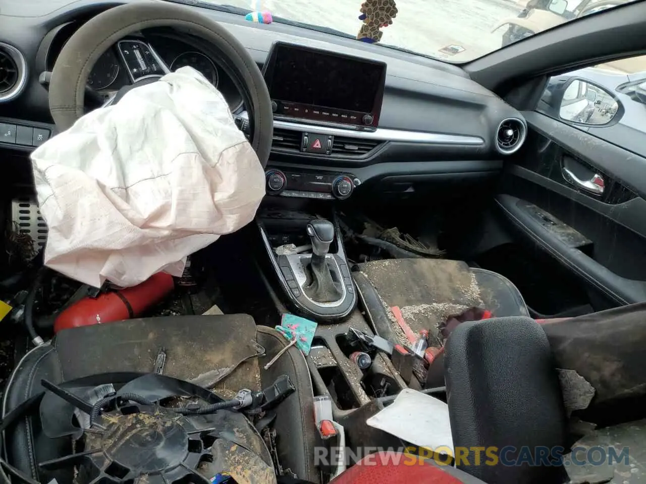8 fotografías del automóvil dañado 3KPF54AD4NE487688 KIA FORTE 2022