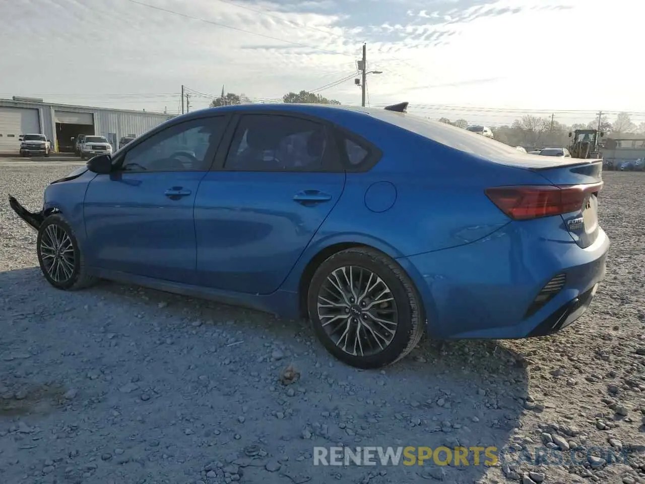 2 fotografías del automóvil dañado 3KPF54AD4NE498383 KIA FORTE 2022