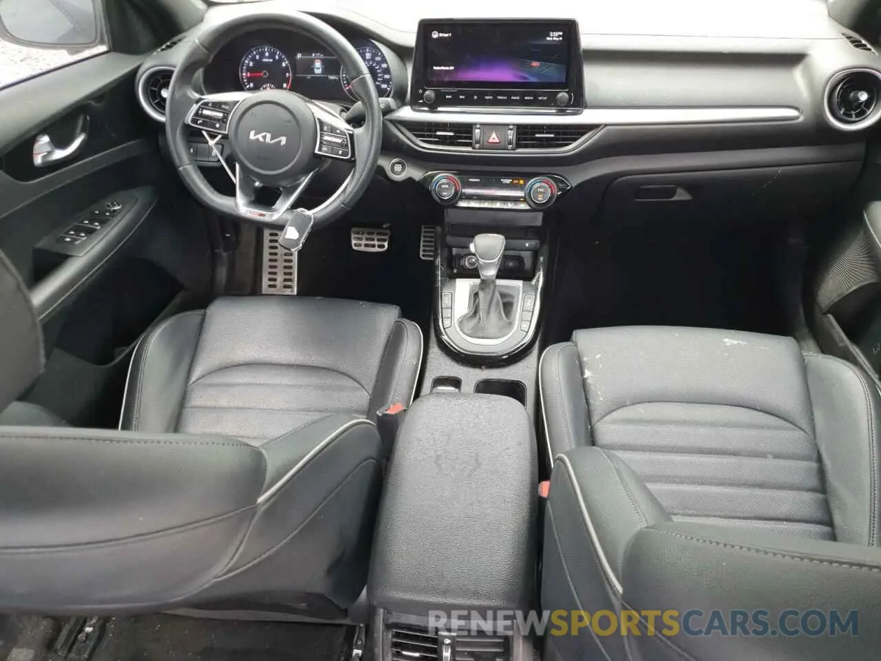 8 fotografías del automóvil dañado 3KPF54AD6NE438640 KIA FORTE 2022