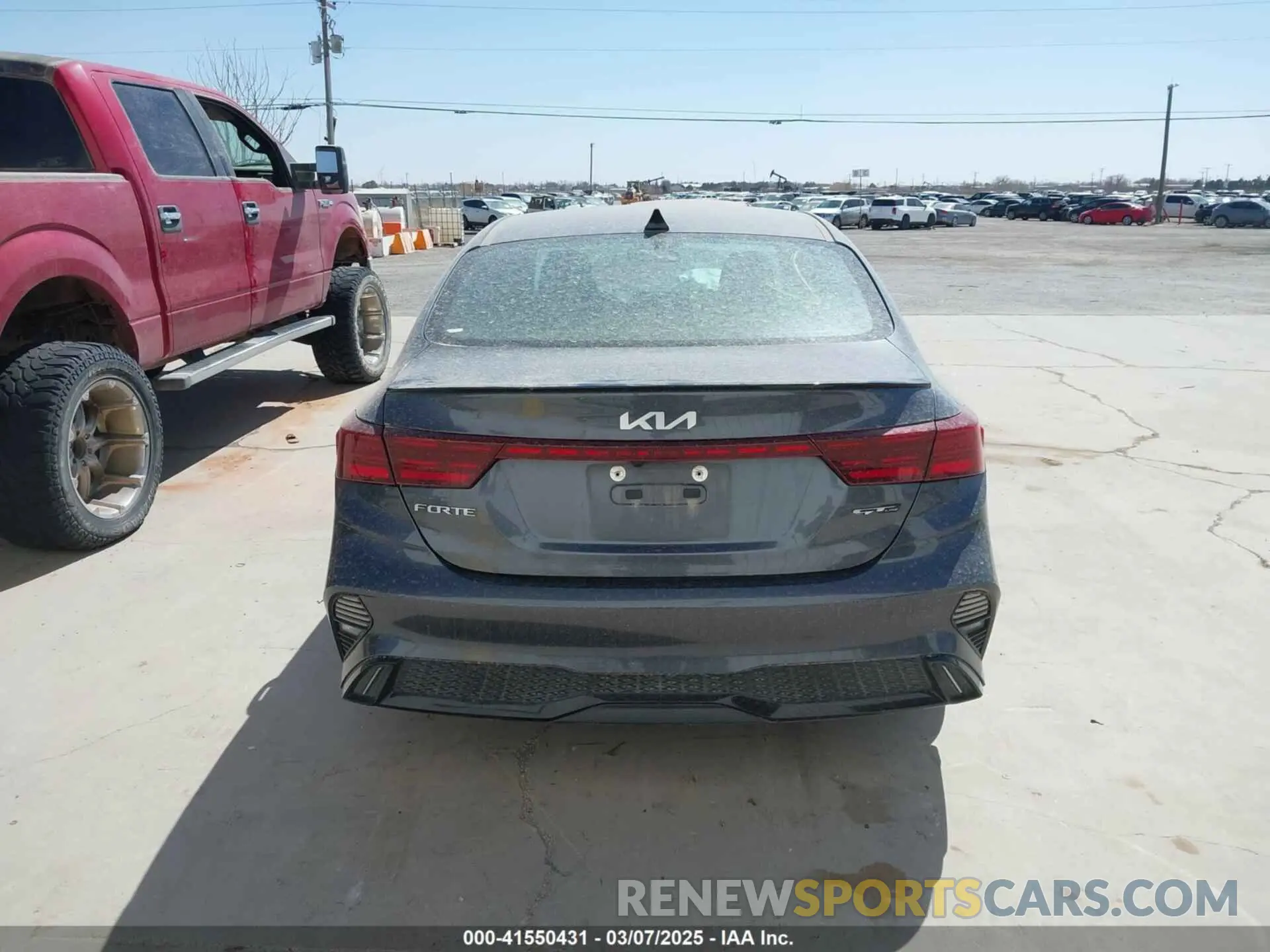 15 fotografías del automóvil dañado 3KPF54AD7NE492867 KIA FORTE 2022