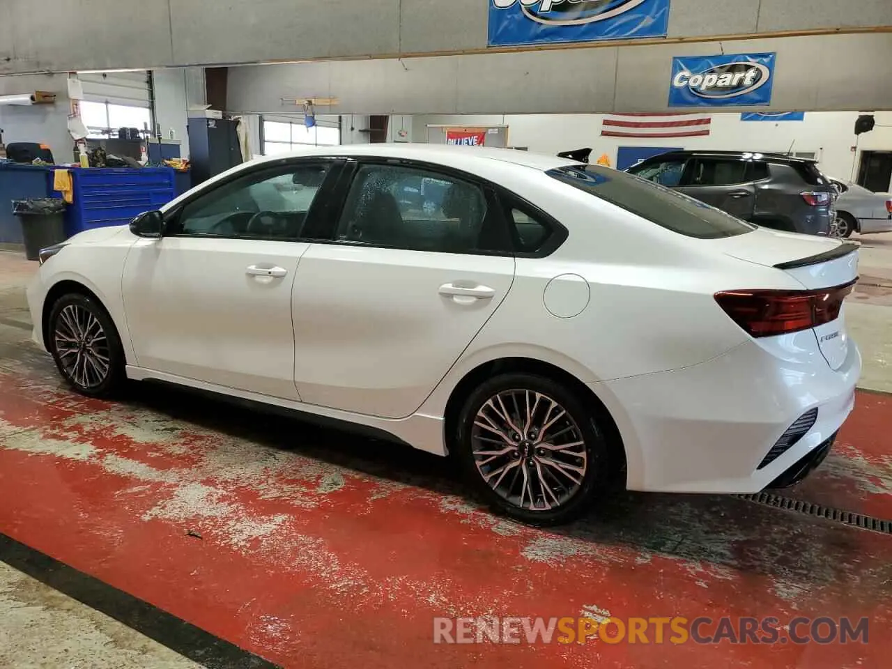 2 fotografías del automóvil dañado 3KPF54AD7NE499088 KIA FORTE 2022
