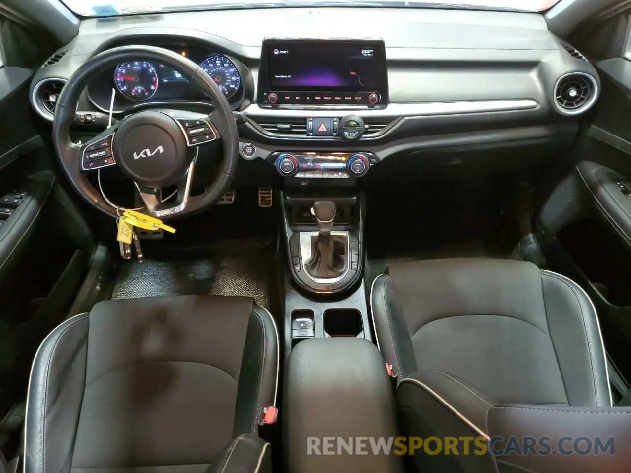 8 fotografías del automóvil dañado 3KPF54AD7NE499088 KIA FORTE 2022