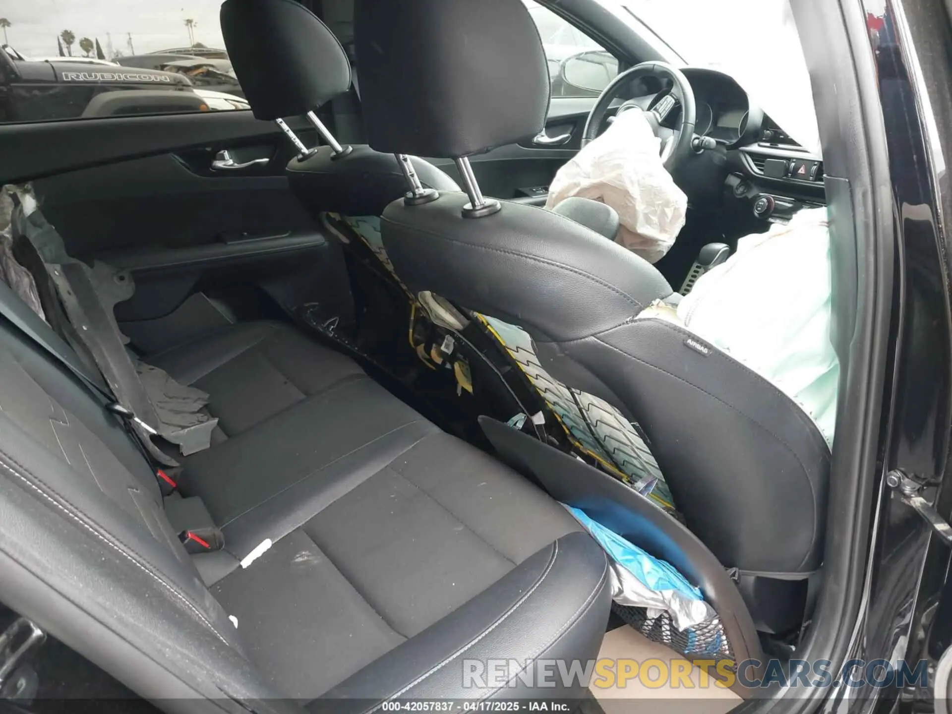 8 fotografías del automóvil dañado 3KPF54AD9NE498735 KIA FORTE 2022