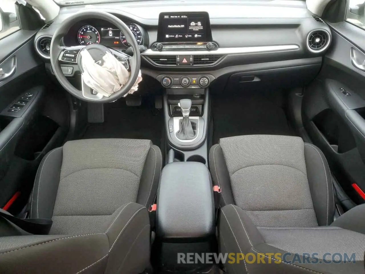 8 fotografías del automóvil dañado 3KPF24AD0PE548546 KIA FORTE 2023