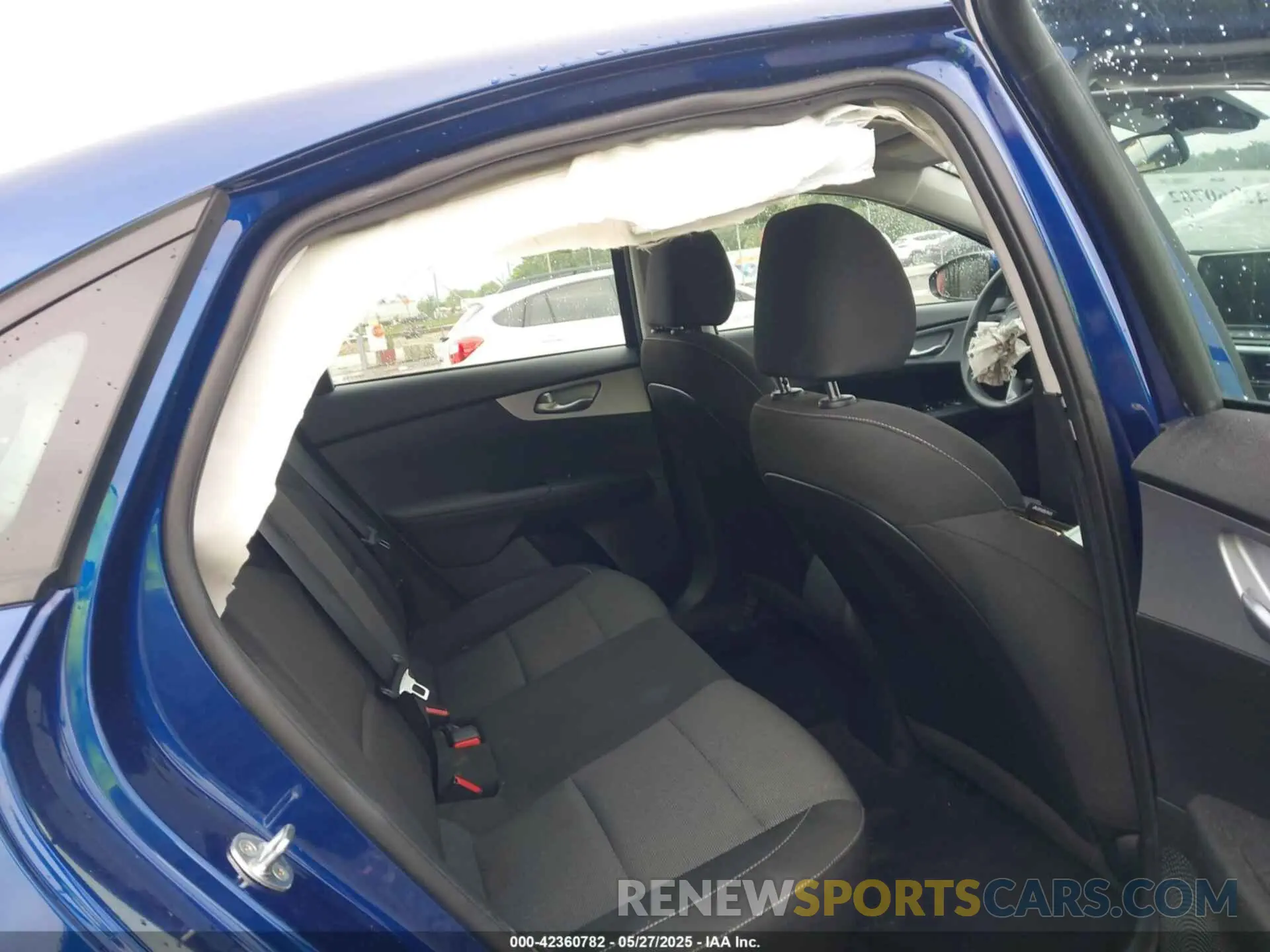8 fotografías del automóvil dañado 3KPF24AD0PE580493 KIA FORTE 2023