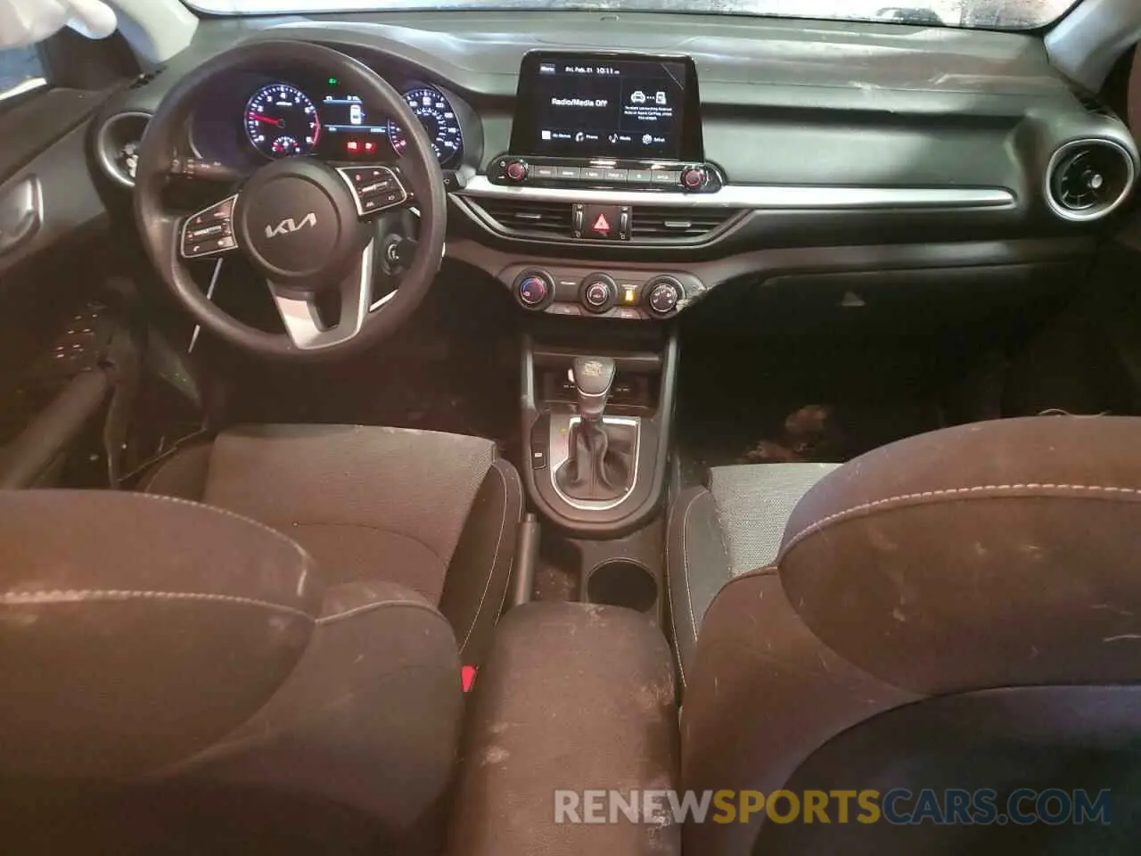 8 fotografías del automóvil dañado 3KPF24AD0PE593759 KIA FORTE 2023
