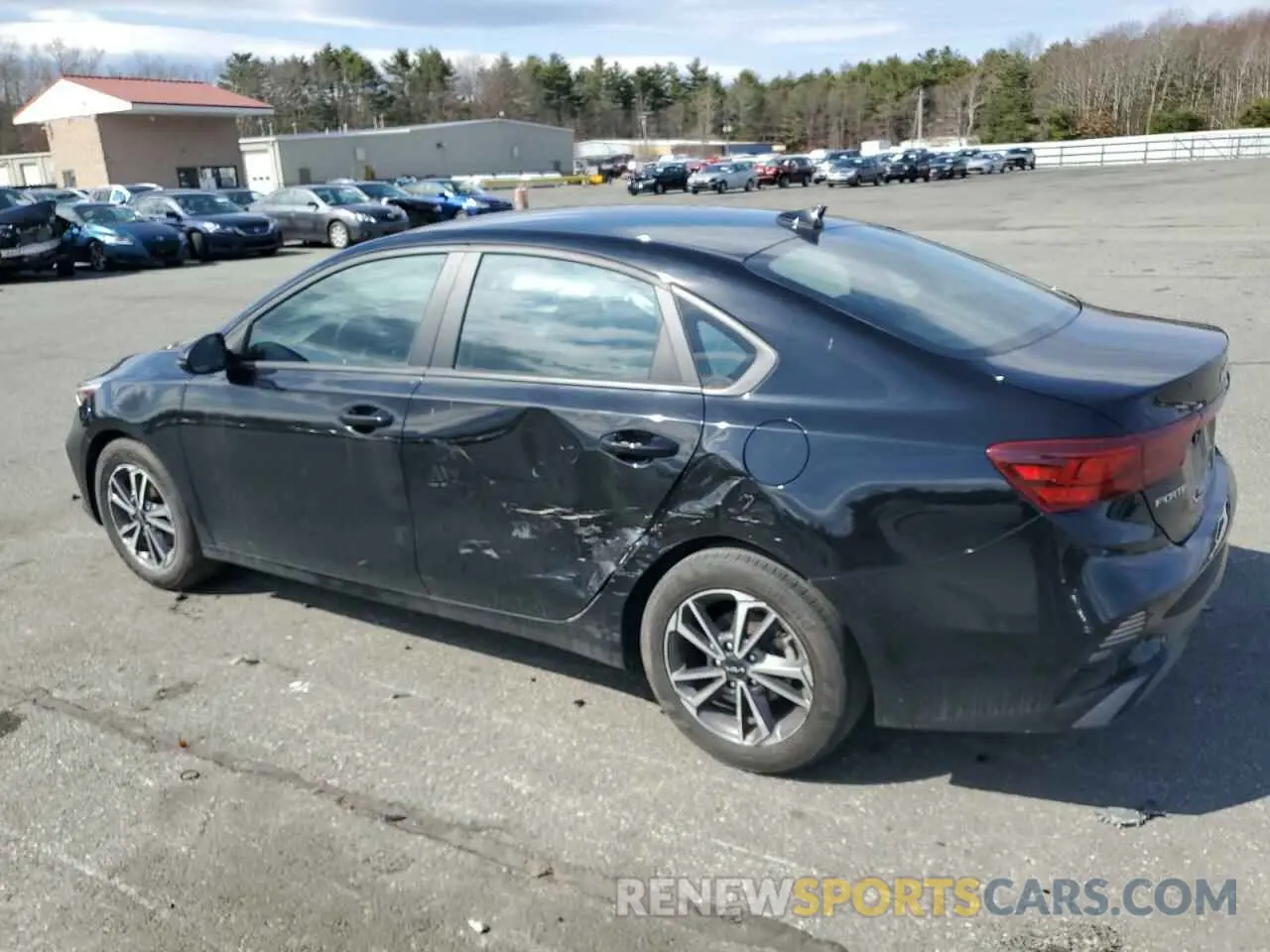 2 fotografías del automóvil dañado 3KPF24AD0PE604601 KIA FORTE 2023