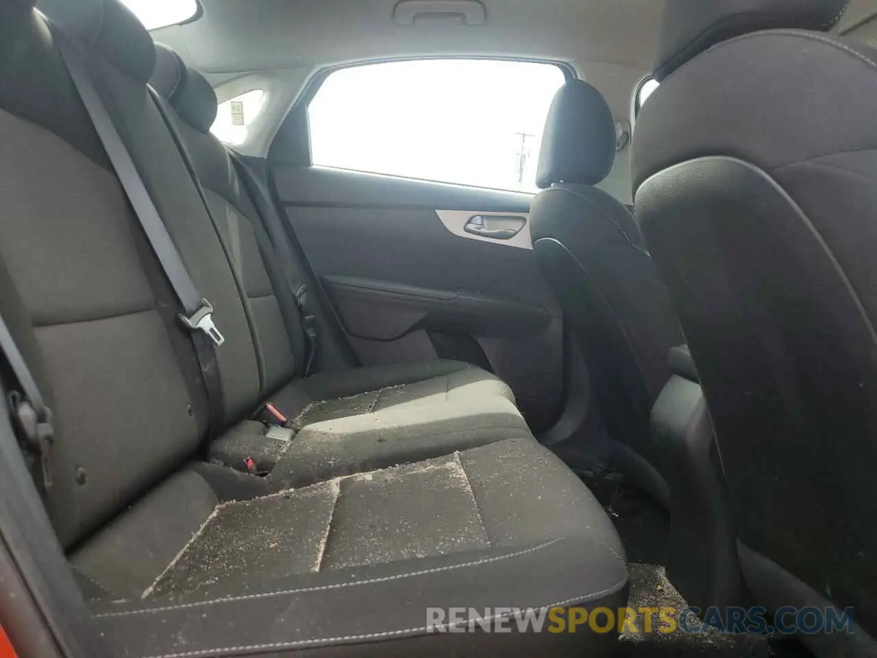 10 fotografías del automóvil dañado 3KPF24AD0PE625996 KIA FORTE 2023