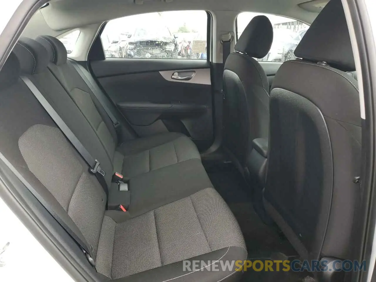 10 fotografías del automóvil dañado 3KPF24AD0PE636190 KIA FORTE 2023