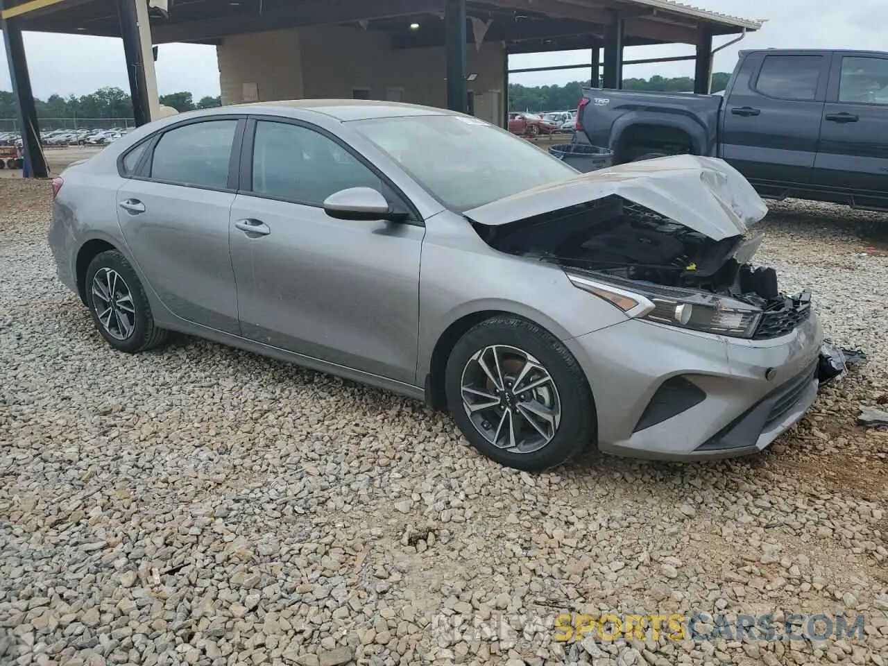 4 fotografías del automóvil dañado 3KPF24AD0PE663731 KIA FORTE 2023