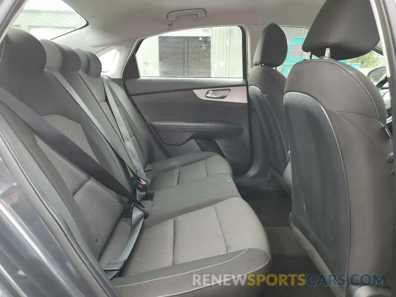 10 fotografías del automóvil dañado 3KPF24AD0PE670260 KIA FORTE 2023