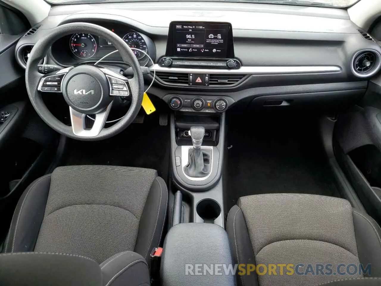 8 fotografías del automóvil dañado 3KPF24AD0PE670260 KIA FORTE 2023