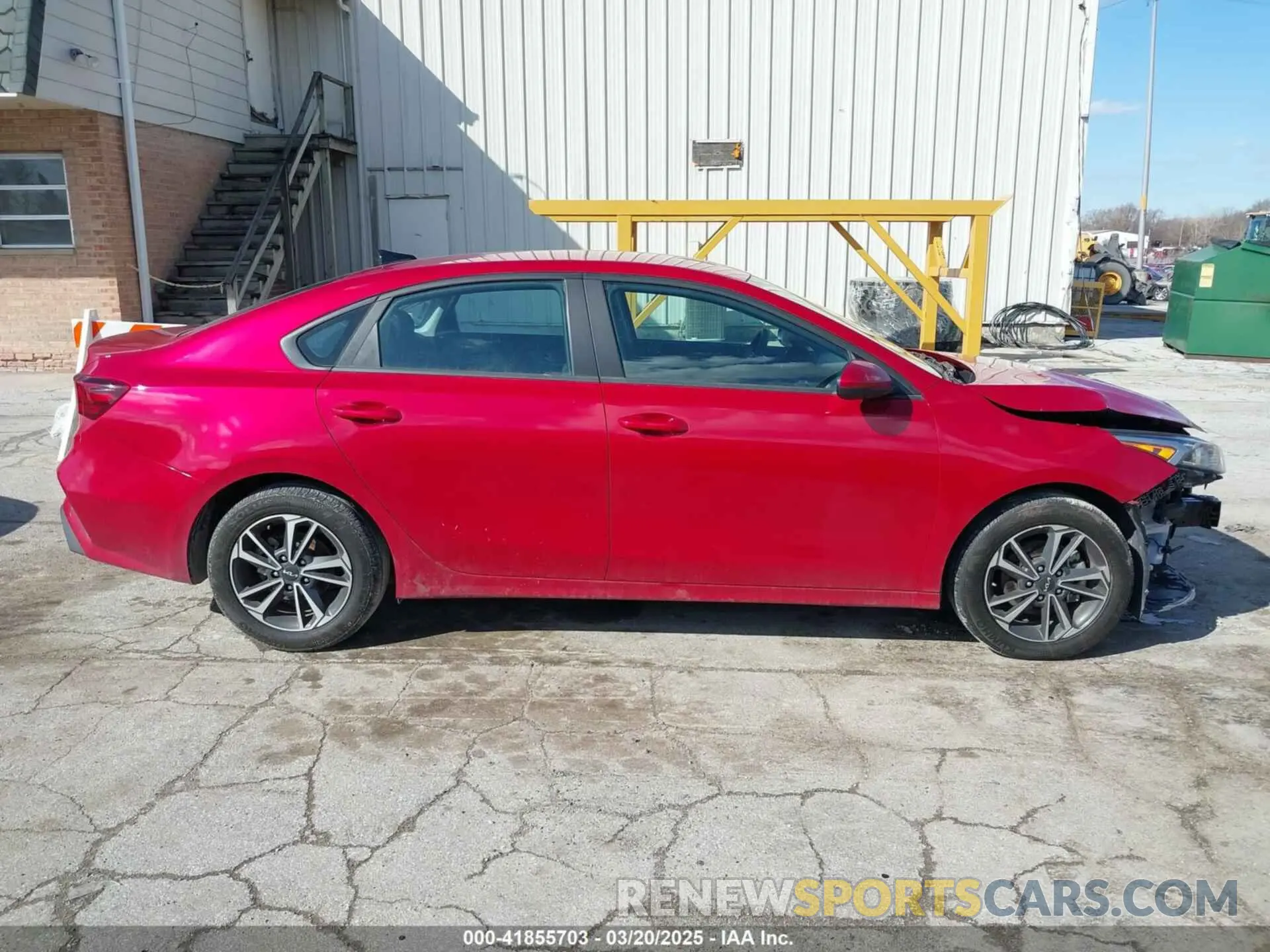 13 fotografías del automóvil dañado 3KPF24AD0PE682280 KIA FORTE 2023