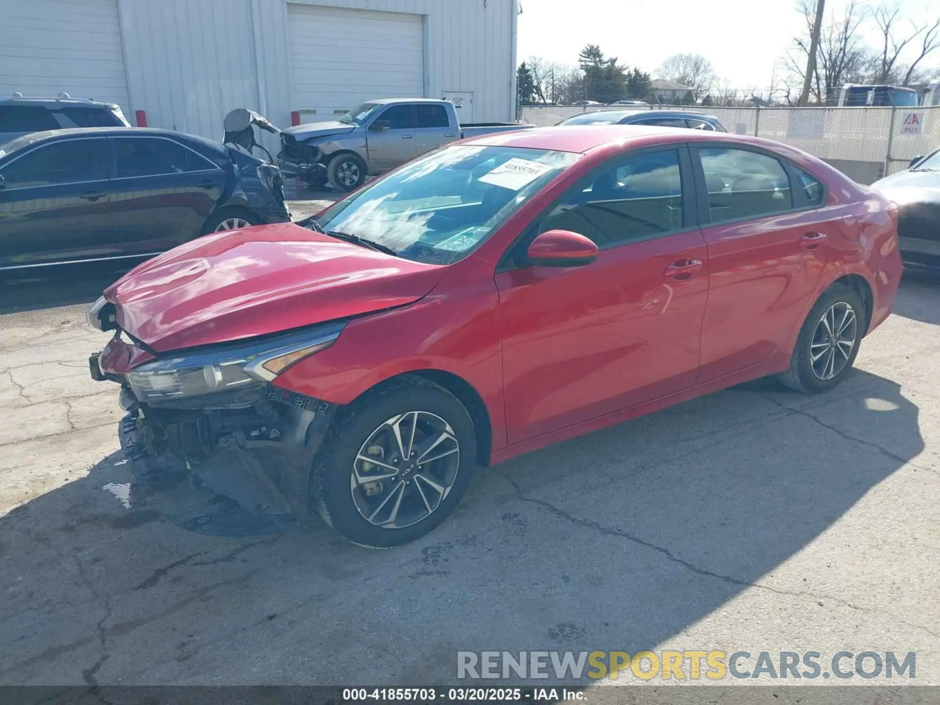 2 fotografías del automóvil dañado 3KPF24AD0PE682280 KIA FORTE 2023