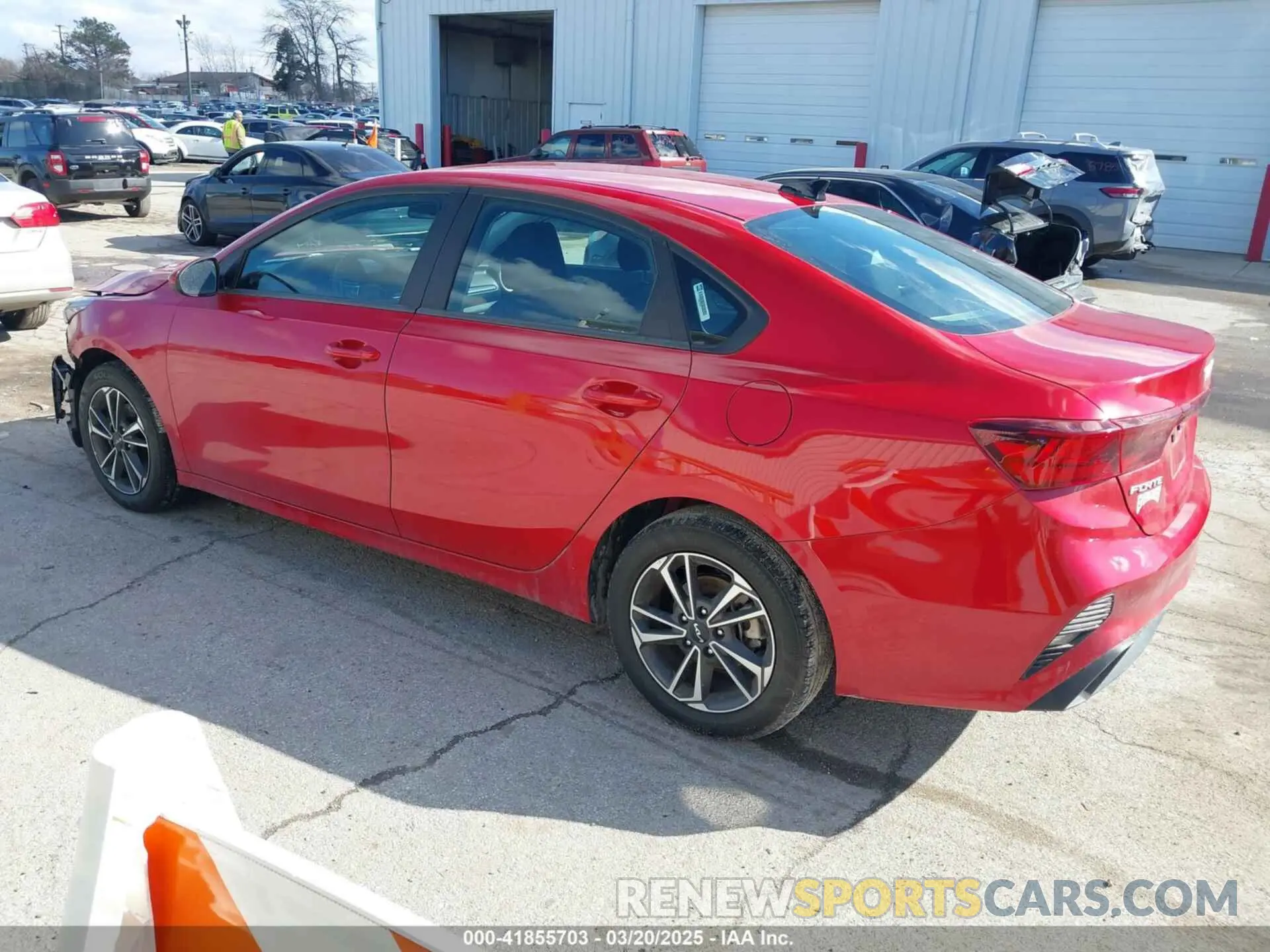 3 fotografías del automóvil dañado 3KPF24AD0PE682280 KIA FORTE 2023