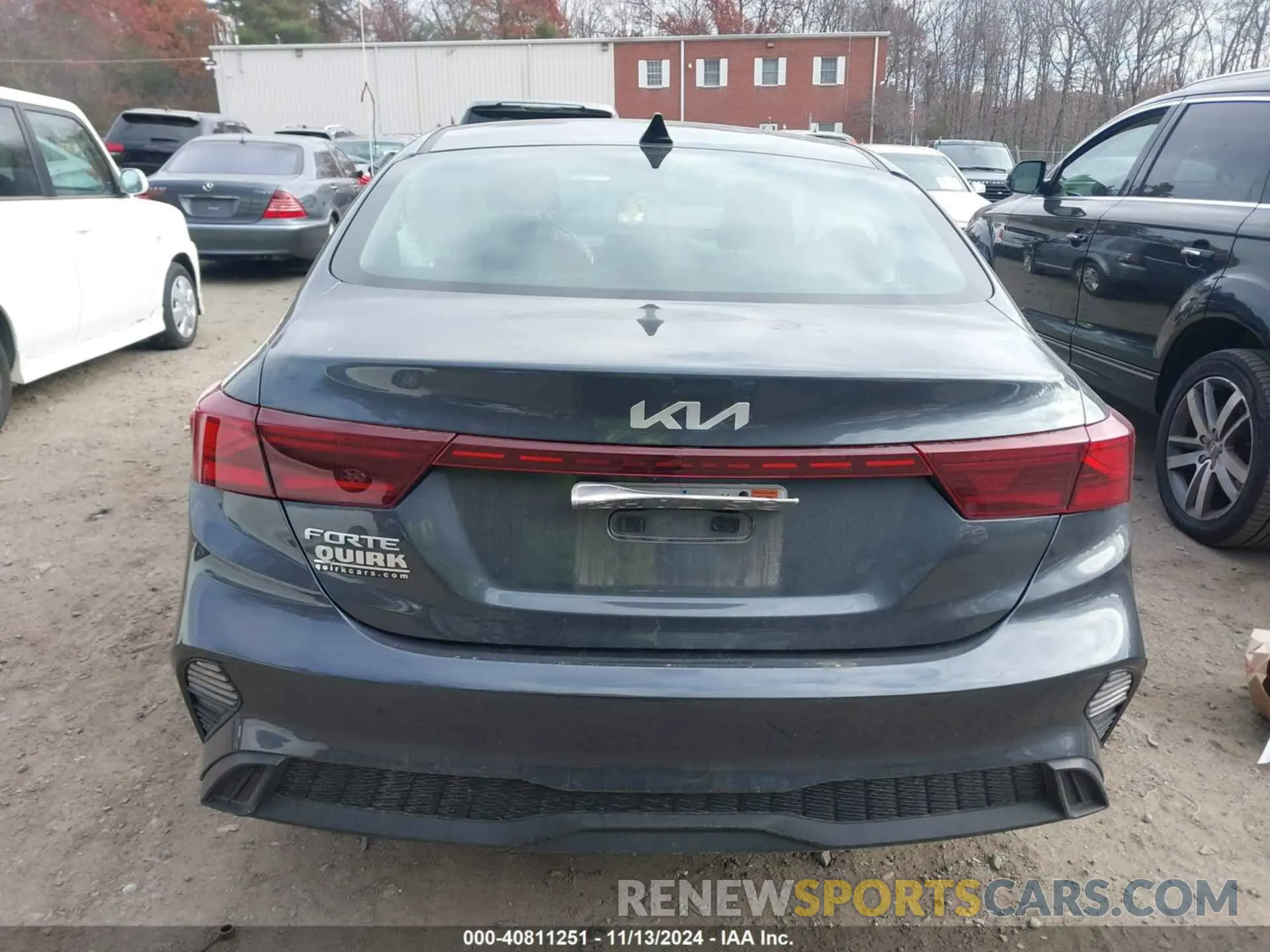 15 fotografías del automóvil dañado 3KPF24AD0PE694185 KIA FORTE 2023