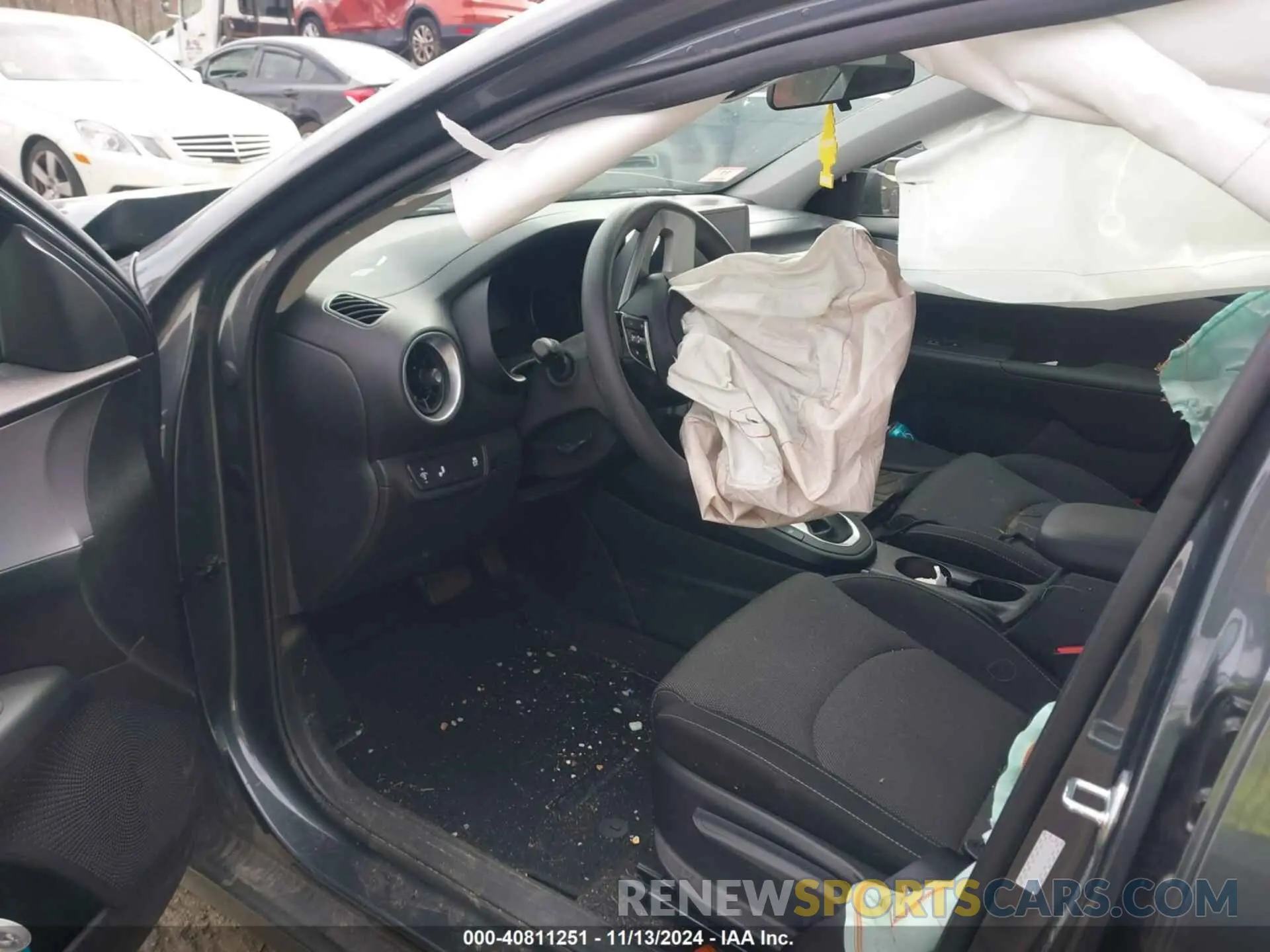 5 fotografías del automóvil dañado 3KPF24AD0PE694185 KIA FORTE 2023