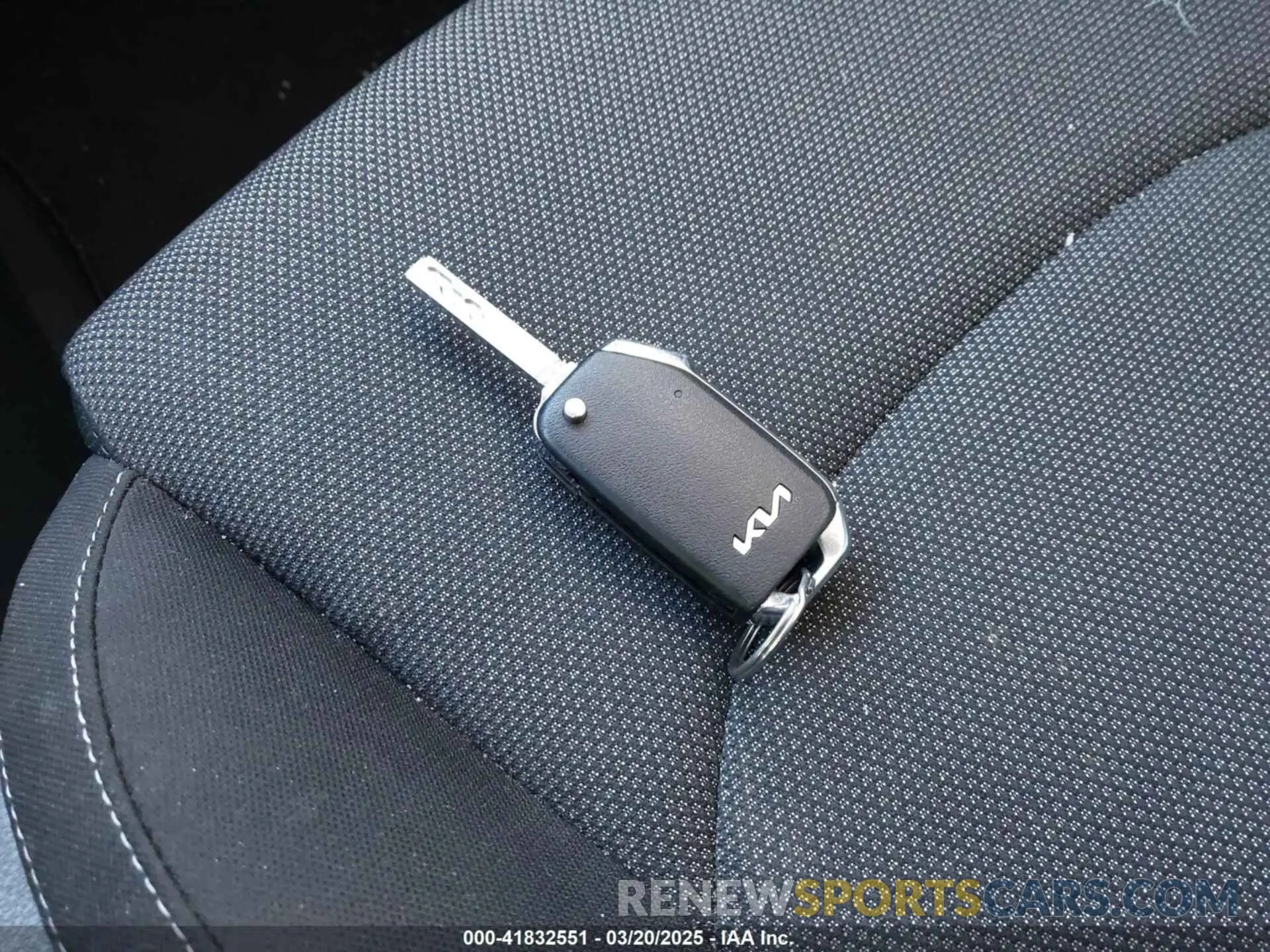 11 fotografías del automóvil dañado 3KPF24AD1PE511666 KIA FORTE 2023